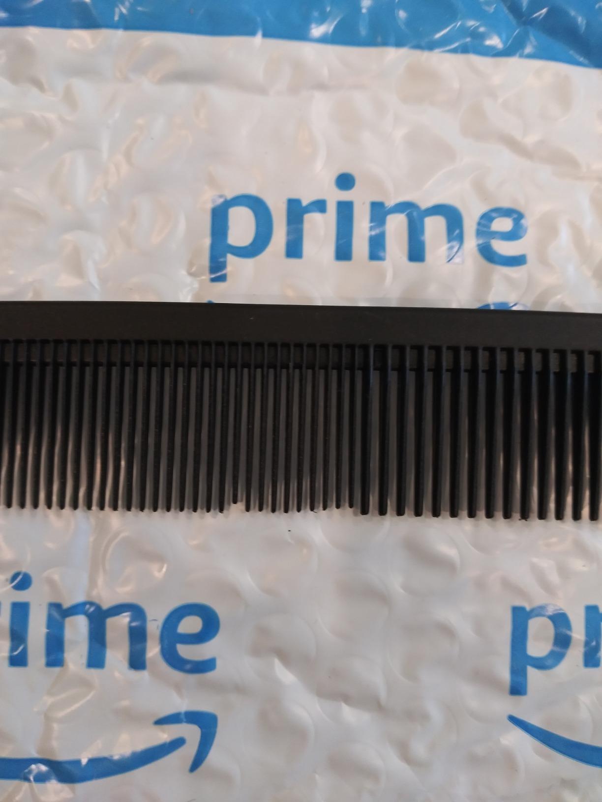 3 Pack Carbon Fiber Cutting Comb - Professional 8.15' Styling Comb for All Hair Types, Fine and Wide Tooth customer photo 2