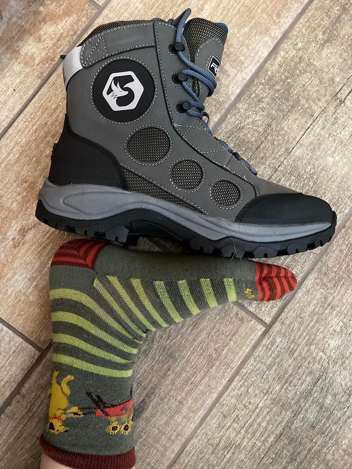 Foxelli Wading Boots – Lightweight Fly Fishing Boots for Men, Rubber Sole Wading Shoes customer photo 2
