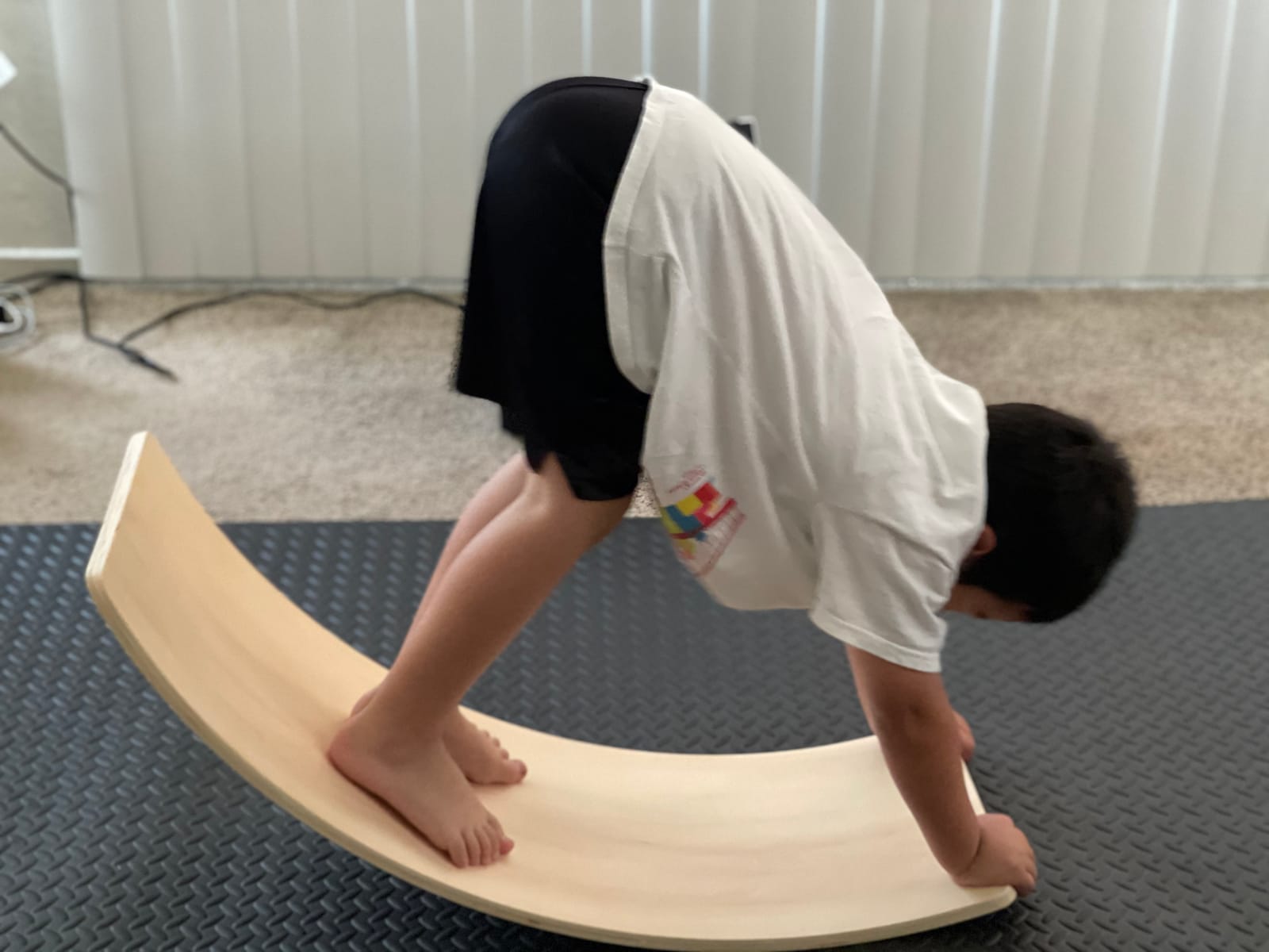 WOOD CITY Wobble Board, Wooden Balance Board Kids for Toddlers & Adults, Curvy Rocker Board for Yoga and Exercise Indoor & Outdoor, Open Ended Learning Toy Gift customer photo 1