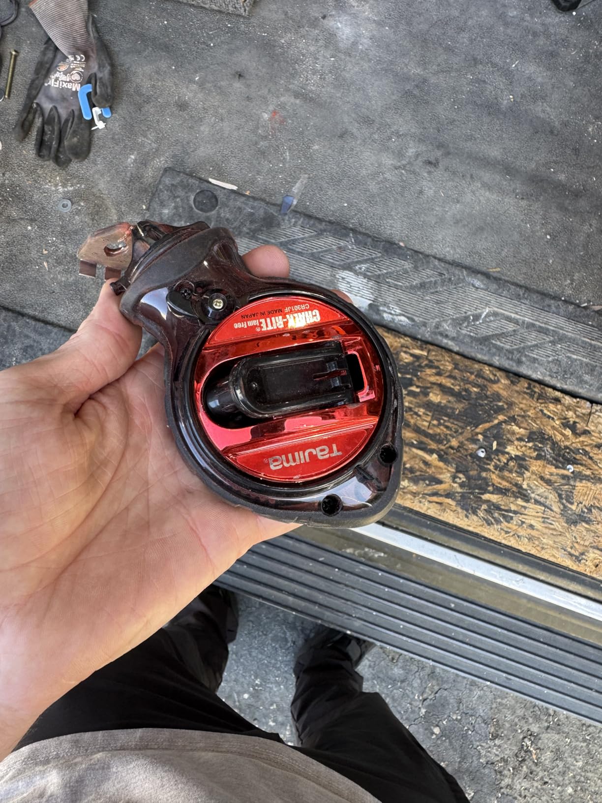 TAJIMA Chalk Line - Chalk-Rite Jam Free Special Edition Chalk Line with Extra Bold 1mm Snap Line & Five Gear Quick Retrieval - CR301JF-CP customer photo 1