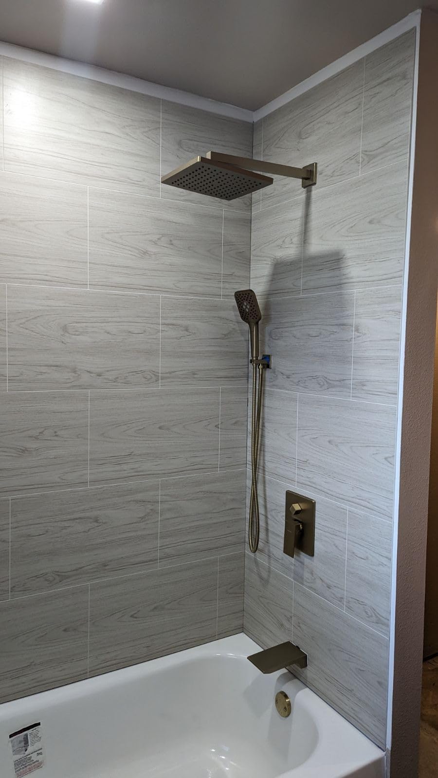 Gabrylly Shower System, 10