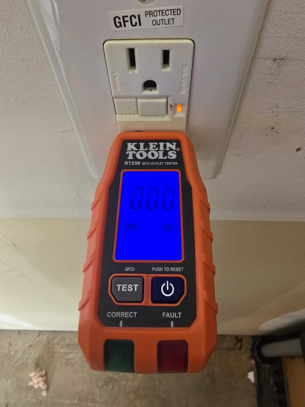 Klein Tools RT250 GFCI Outlet Tester with LCD Display, Electric Voltage Tester for Standard 3-Wire 120V Electrical Receptacles customer photo 1