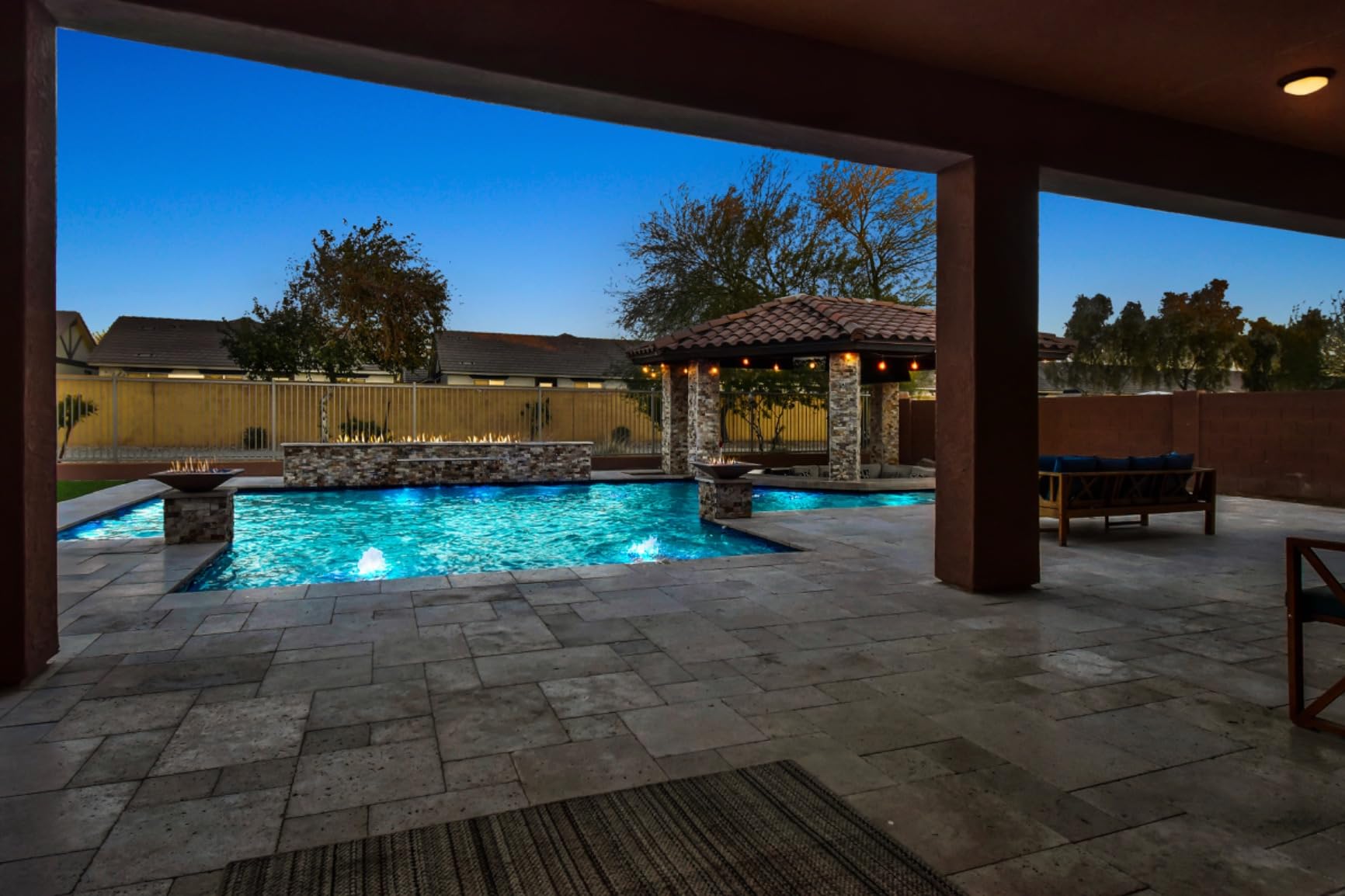 ProTuff 490 Promise 22in Pool Brush, Algae Scrubber for Walls & Steps customer photo 2