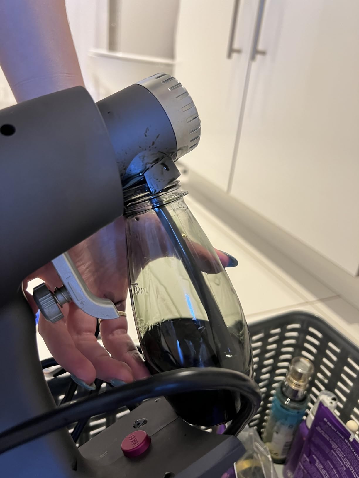 Norvell Oasis Spray Tan Machine and Gun with Cosmo Tanning Solution 8 floz customer photo 1
