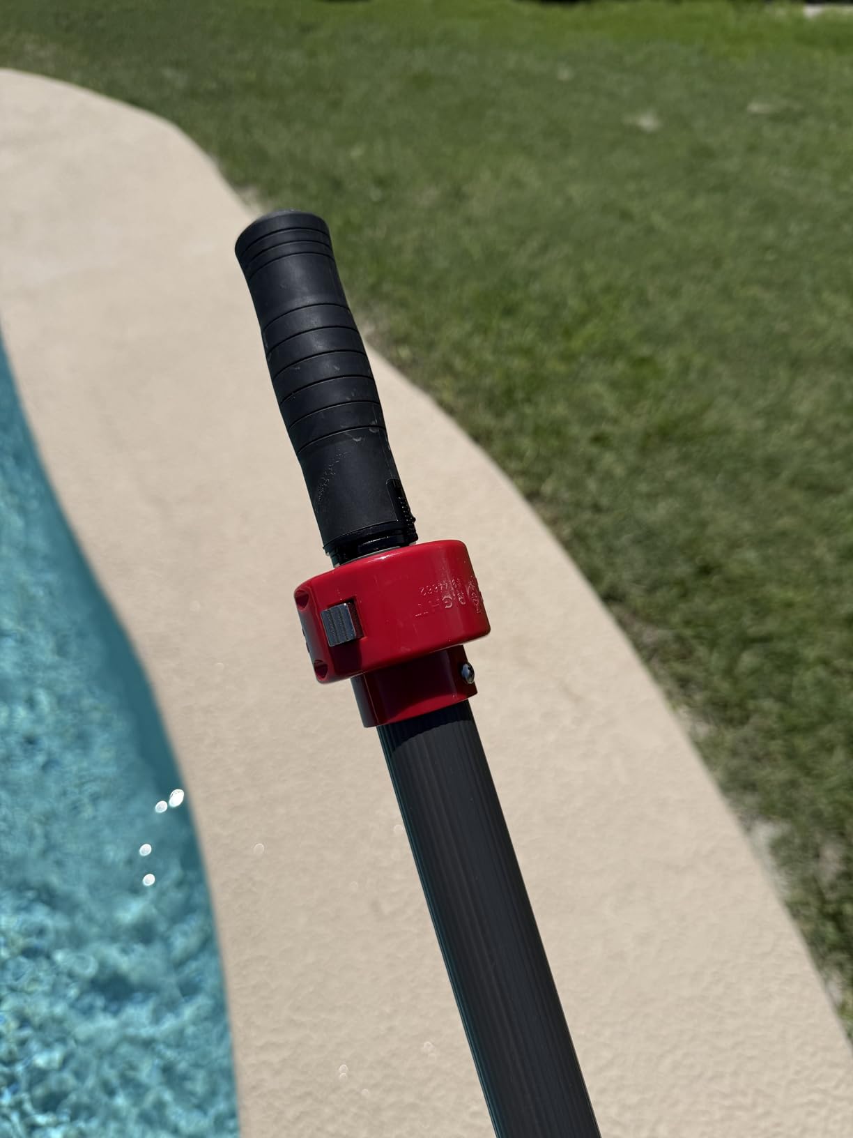 ProTuff 490 Promise 12ft Pro Telescopic Pool Pole, Lock-Right Aluminum customer photo 1