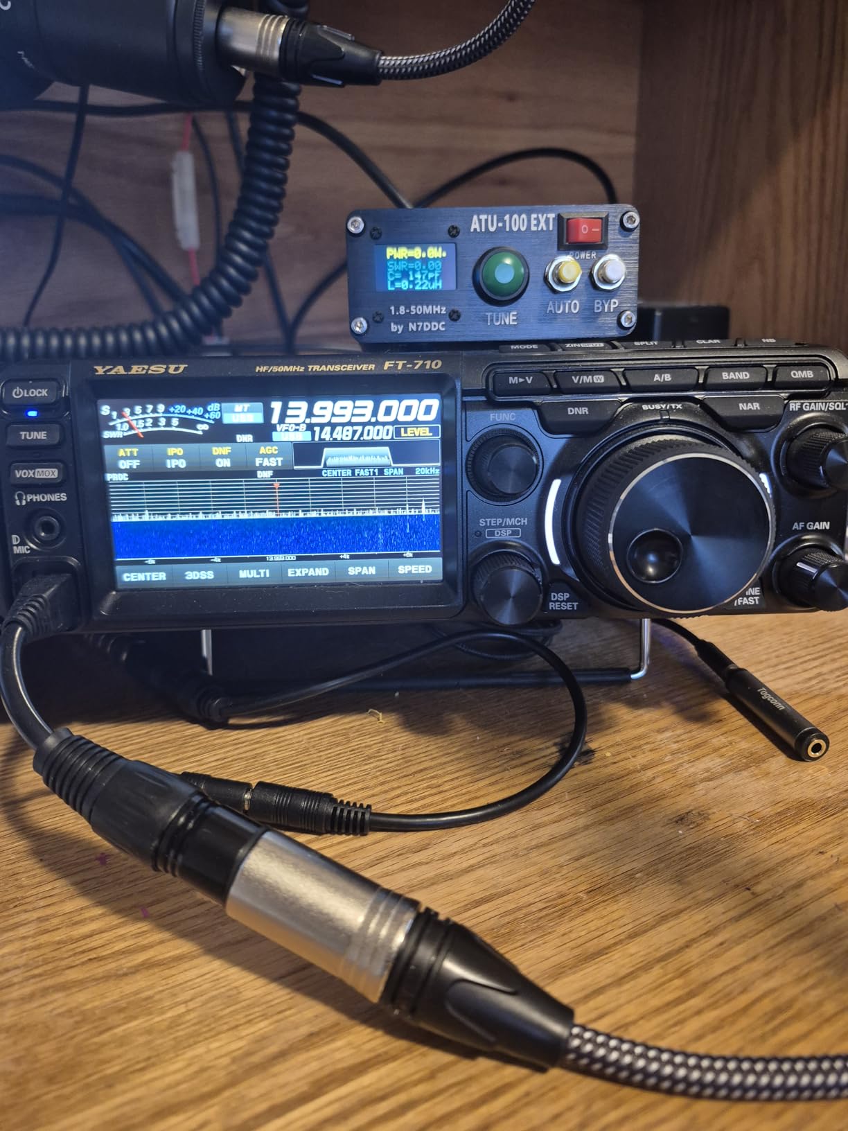 Malahit ATU-100 EXT Antenna Tuner 1.8-50MHz atu100 by N7DDC 7x7 0.96 Inch OLED 3.2 Firmware Programmed with Housing Assembled Machine with USB Cable（No Battery） Compatible with Radio Antenna customer photo 1