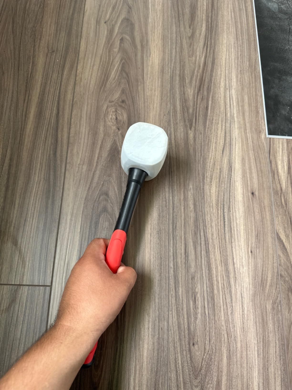 Goldblatt 16 oz. Low Recoil Double Face White Flooring Rubber Mallet Hammer customer photo 1