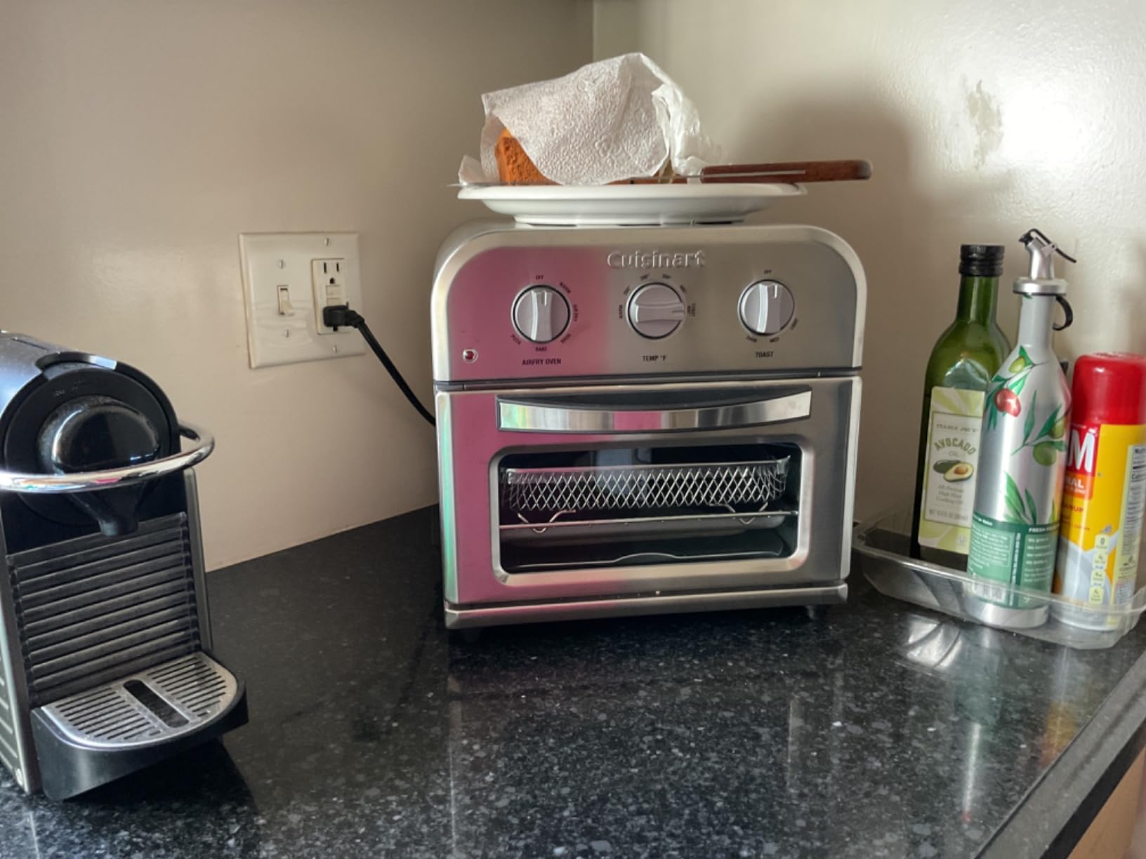 Cuisinart Compact Air Fryer Toaster Oven, Stainless Steel Fryer with 6-in-1 Functions, Adjustable Temperature, Includes Oven Rack, Baking Pan and Air Fry Basket, TOA-26 customer photo 1