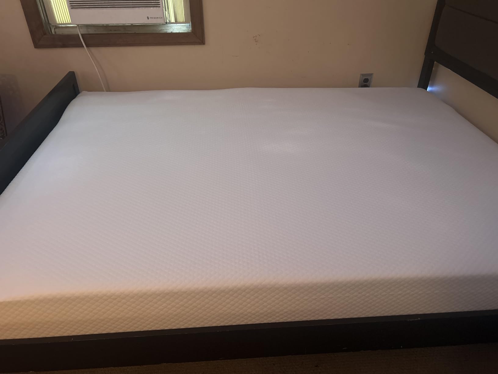 FDW | 8 Inch Queen Mattress | Medium Firm | Gel Memory Foam | White customer photo 1