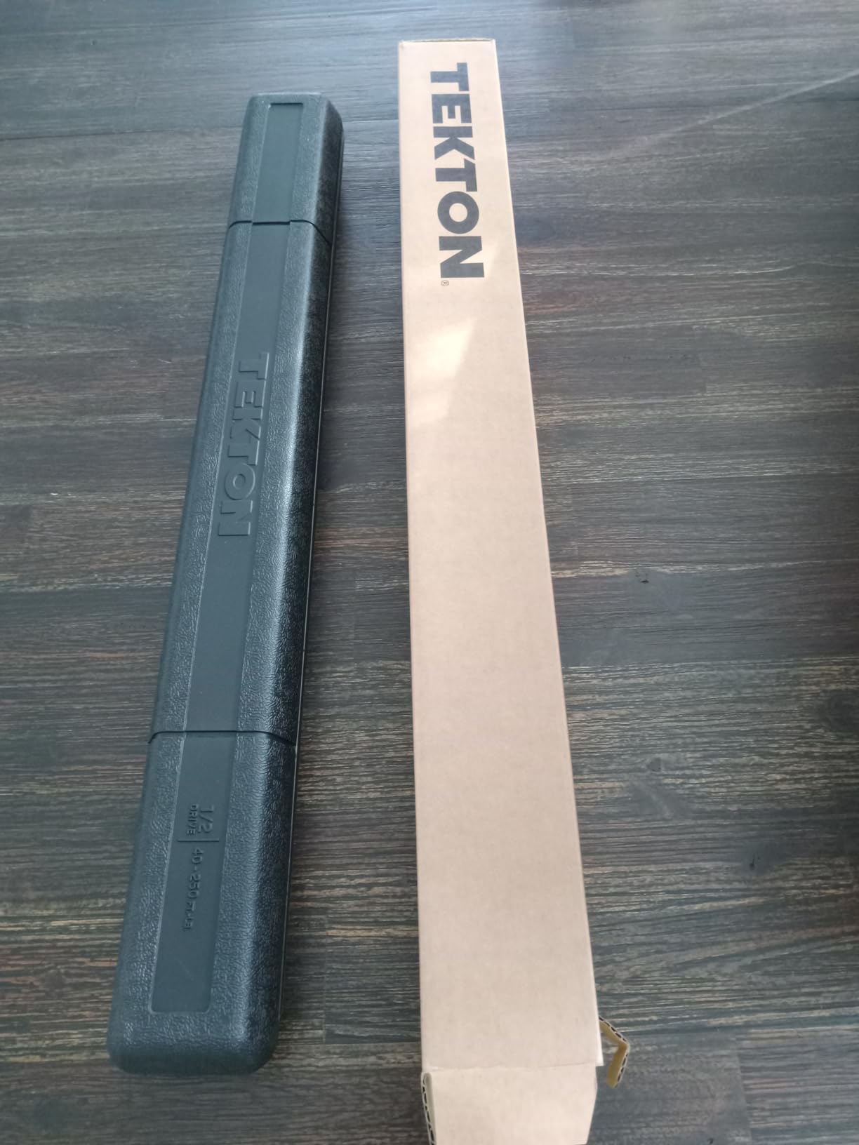 TEKTON 1/2 Inch Drive 72-Tooth Split Beam Torque Wrench (40-250 ft.-lb.) TRQ62203 customer photo 1