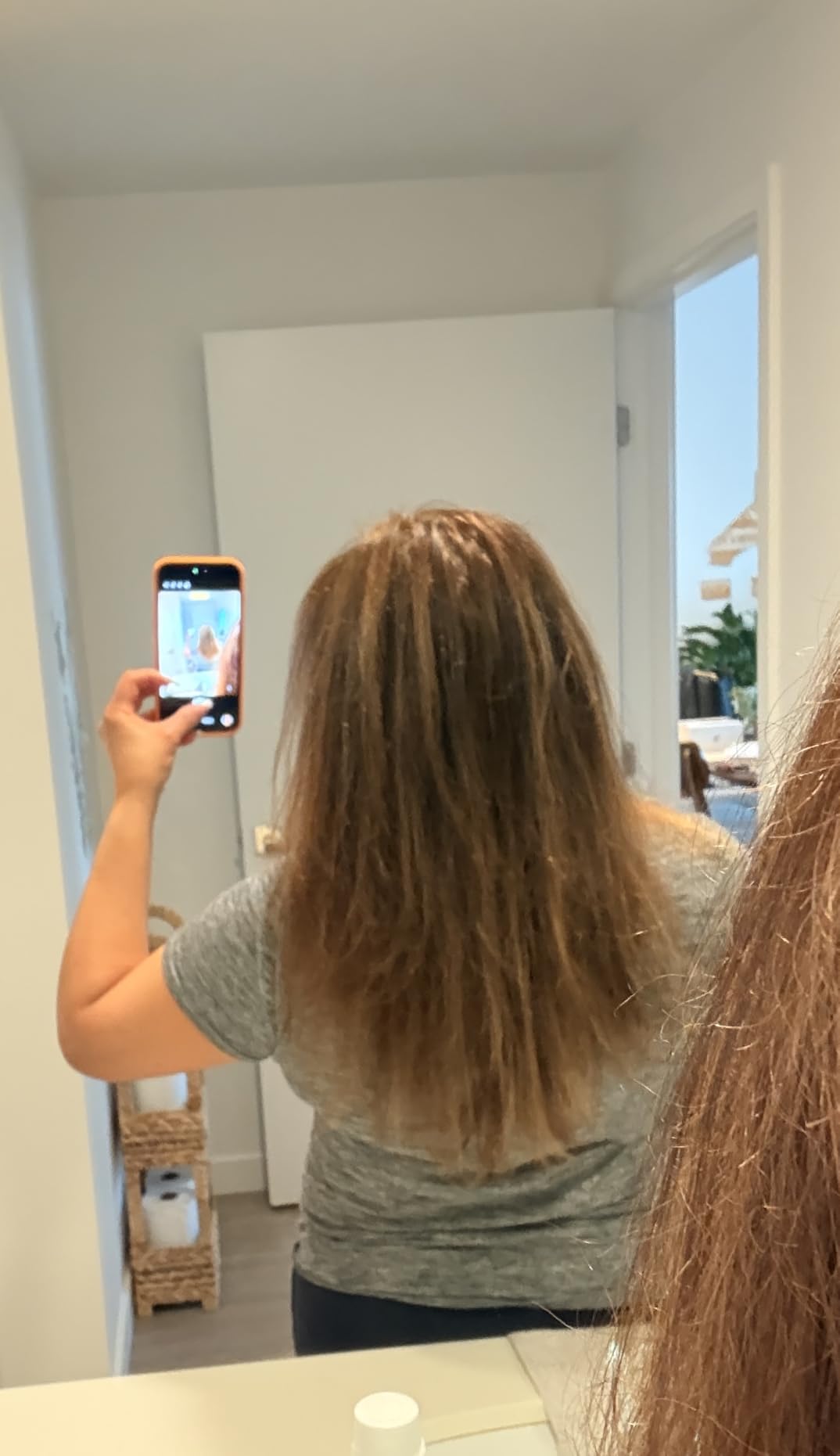 L'ANGE HAIR Le Volume 2-in-1 Titanium Blow Dryer Brush | Frizz Control Blowout Hair Dryer Brush for Drying and Styling | Volumizing Hot Air Styler for All Hairstyles | Oval Barrel | Blush - 60mm customer photo 2