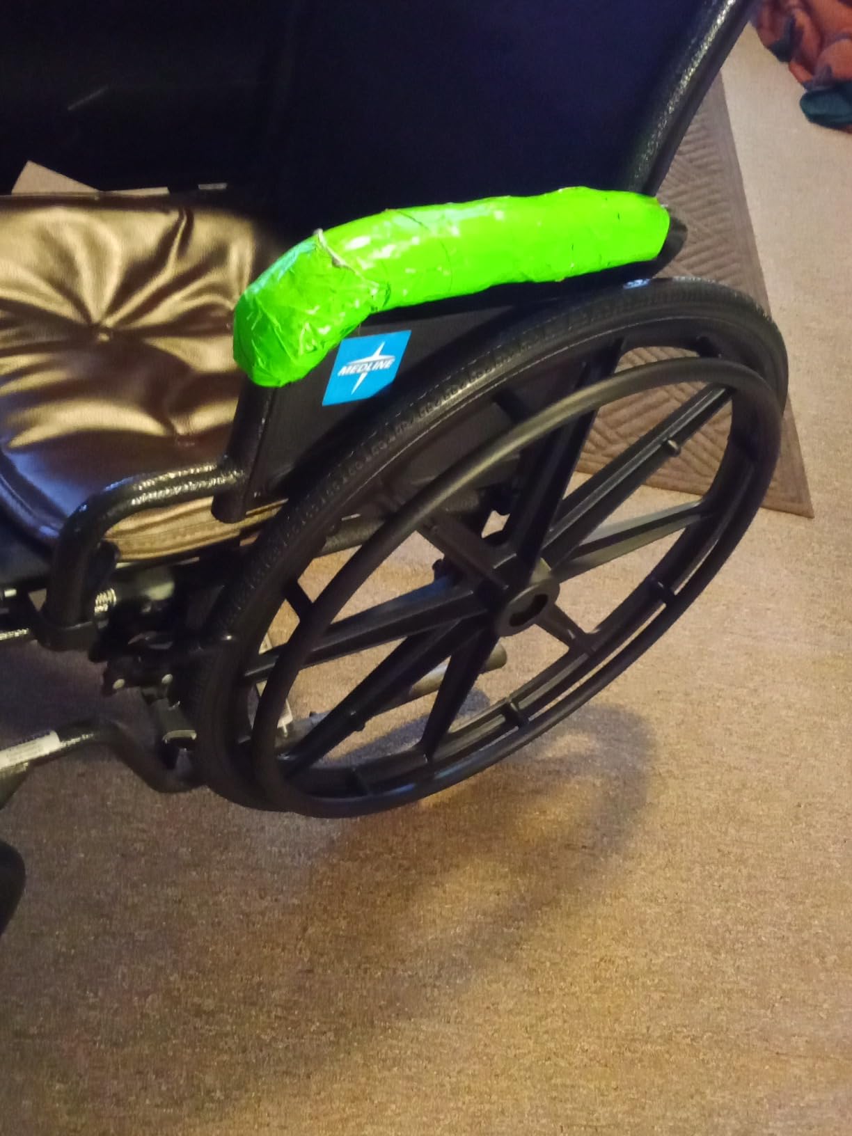 Wheelchair Wheel Replacement Parts 24 Inch, Wheelchair Wheel Replacement with Bearings and Hand Wheel, Non-Pneumatic Solid Wheelchair Rear Wheel (24 * 13/8) customer photo 1