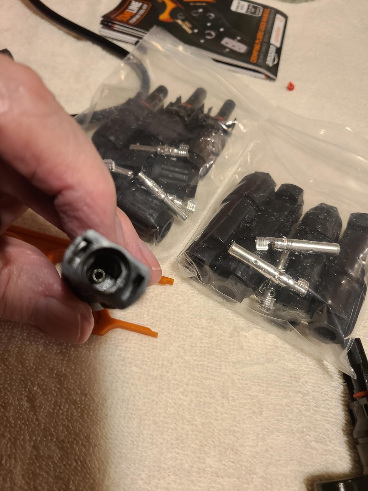 SOMELINE Solar Connector Crimping Tool Kit, 14-10 AWG Crimper for Solar Panel Cables, Tool Kit with 12 Pairs of Solar Connectors and Wrench and Stripper and Crimper, Solar Panel Connectors customer photo 2