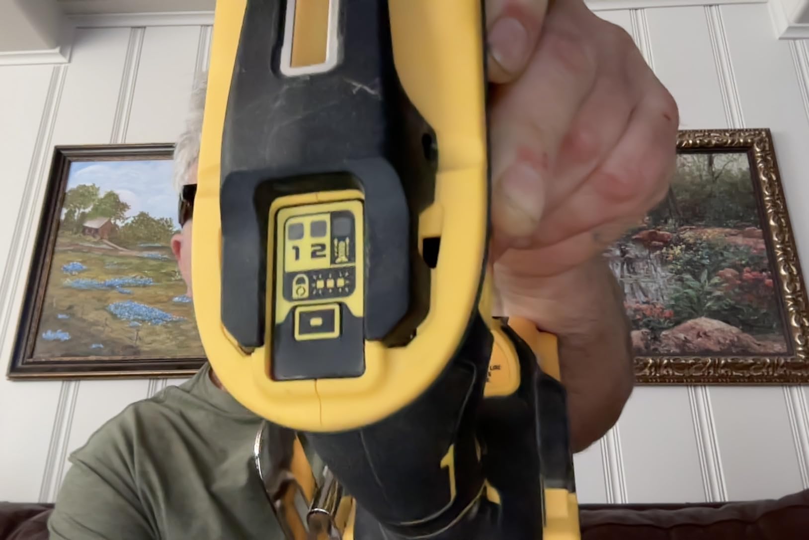 DEWALT 20V Max Drywall Screwgun, Tool Only (DCF630B) customer photo 1
