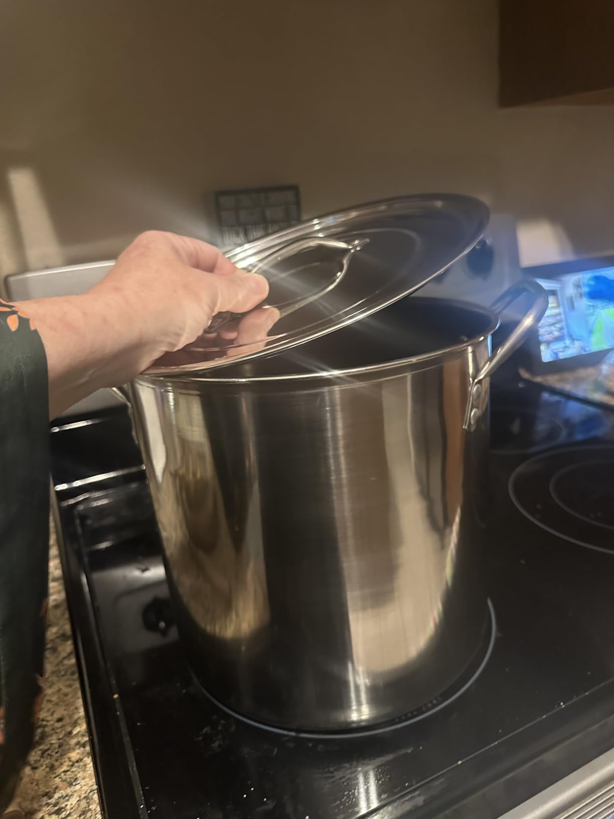IMUSA Stainless Steel Stock Pot with Lid, 20 Quart, Silver customer photo 2