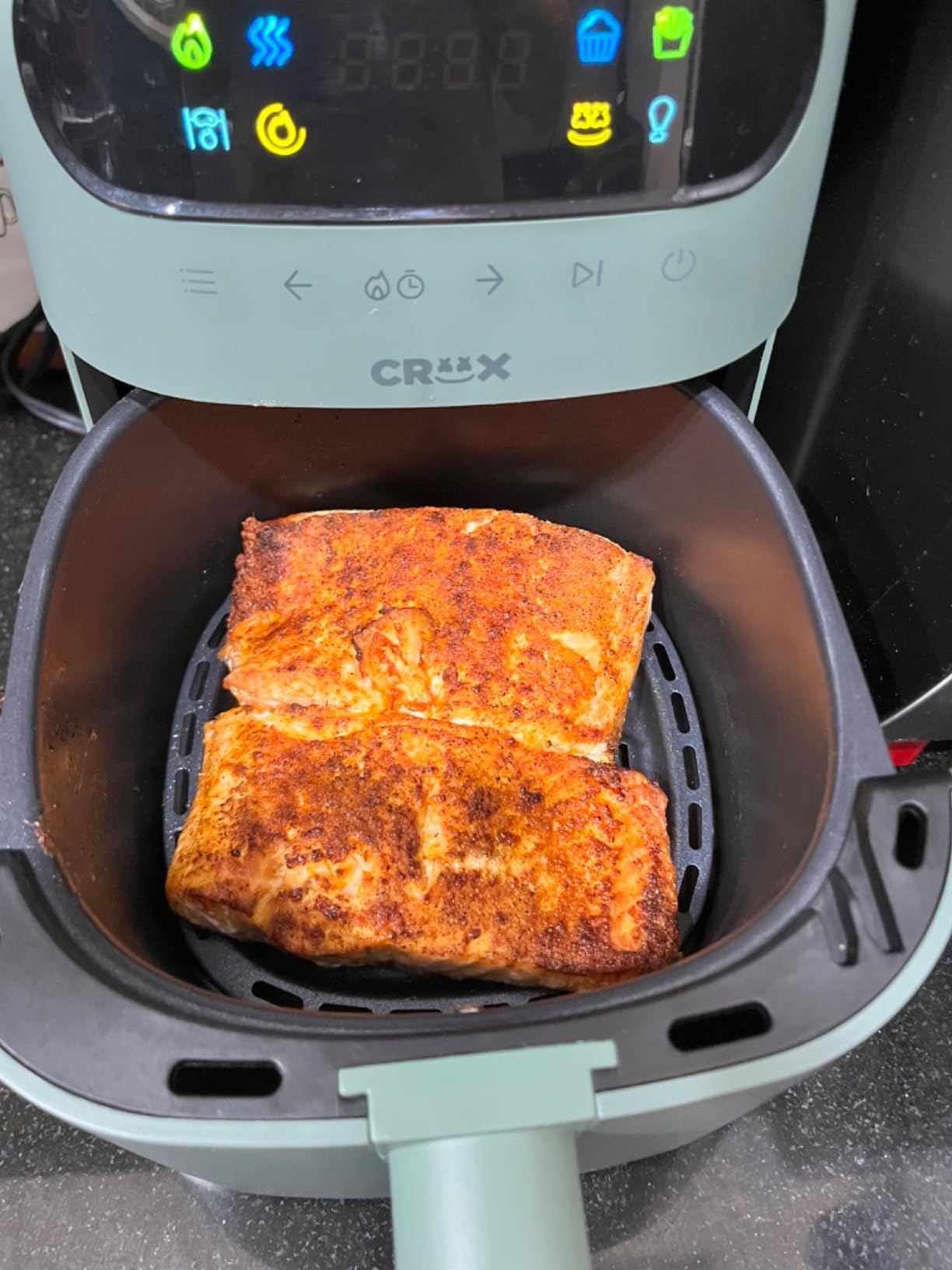 CRUX x Marshmello 3qt Digital Air Fryer with TurboCrisp Technology, Black customer photo 1