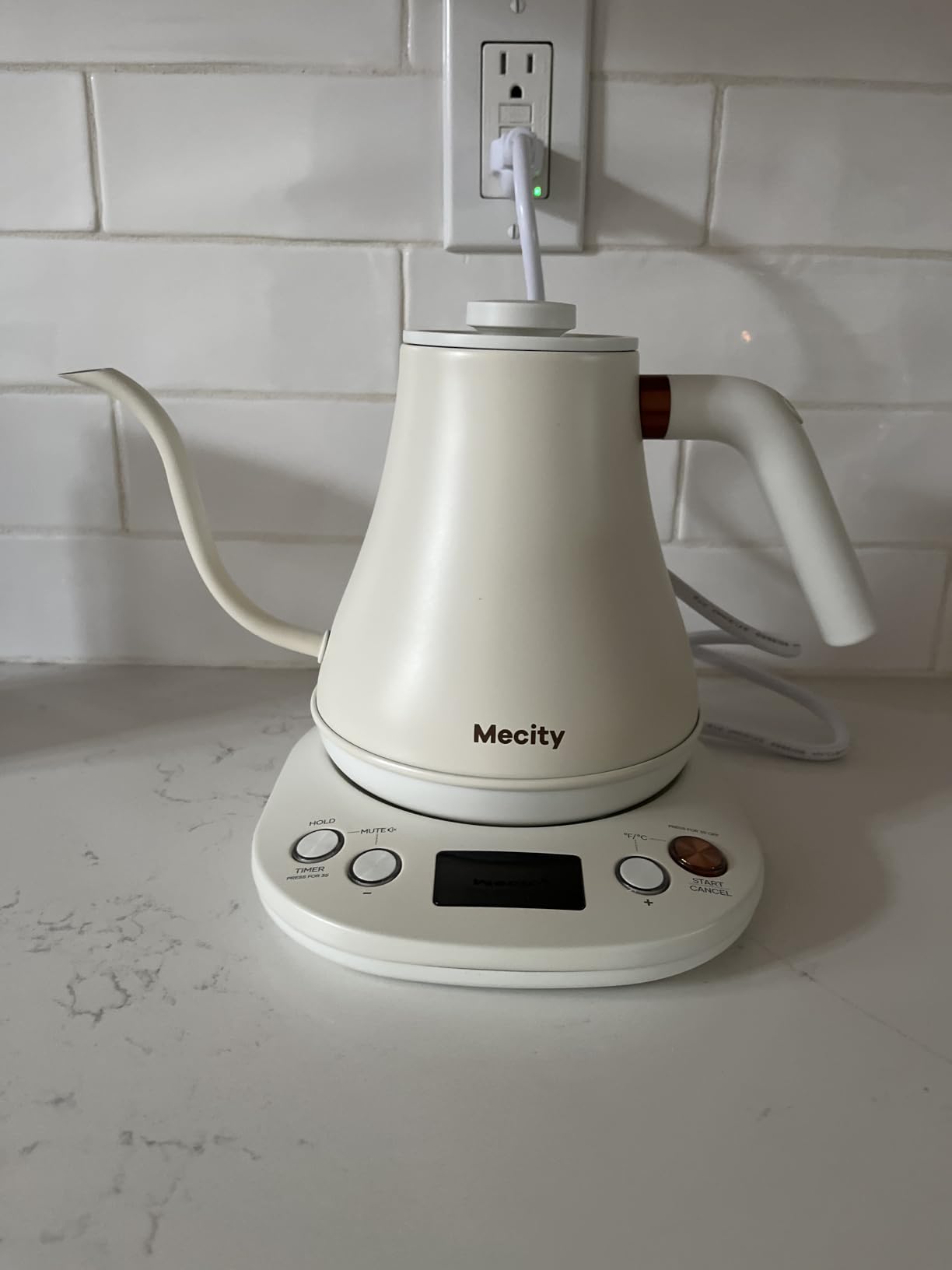 Mecity Electric Gooseneck Kettle With Keep Warm Function & LCD Display Automatic Shut Off Coffee Kettle Temperature Control Pour Over Kettle 1200 Watt, 0.8L, 120V, Off White customer photo 1