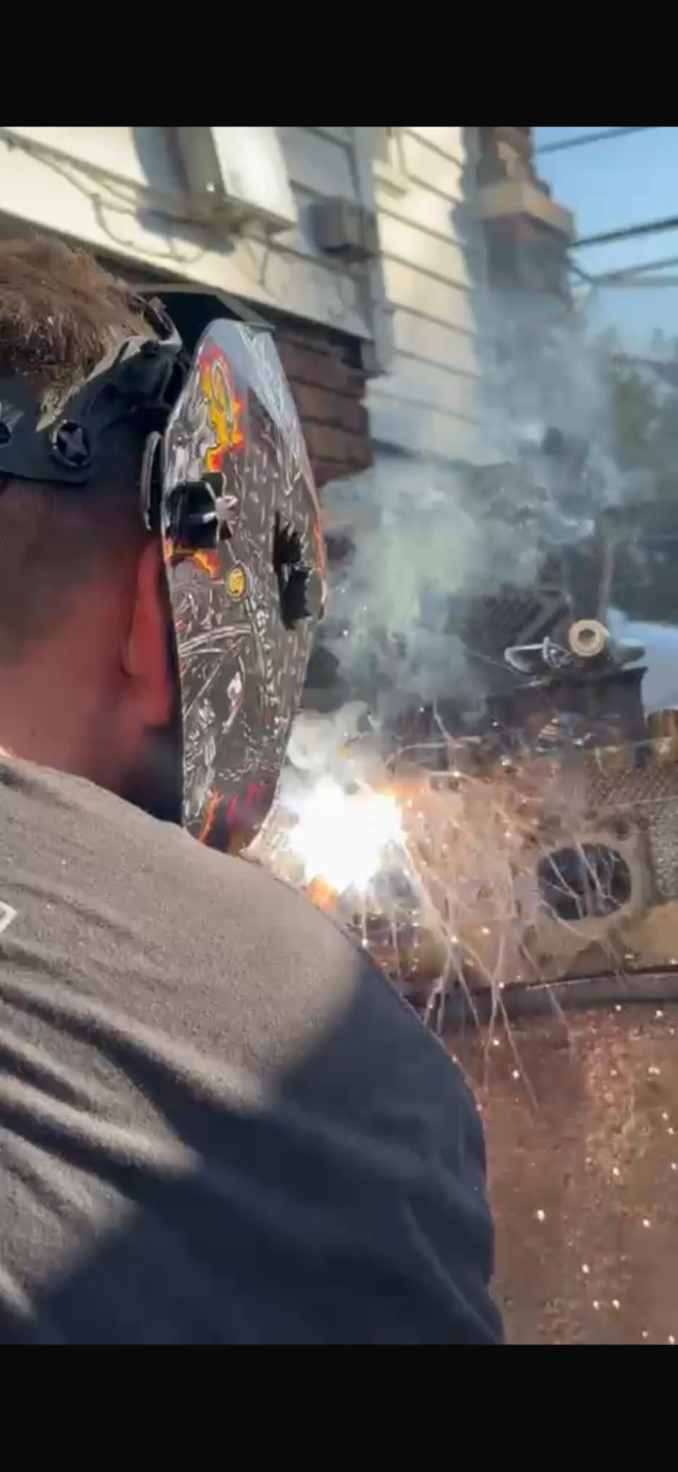 ARCCAPTAIN Welding Helmet Auto Darkening, 1/25000s Response, Shade 4/9-13 customer photo 1