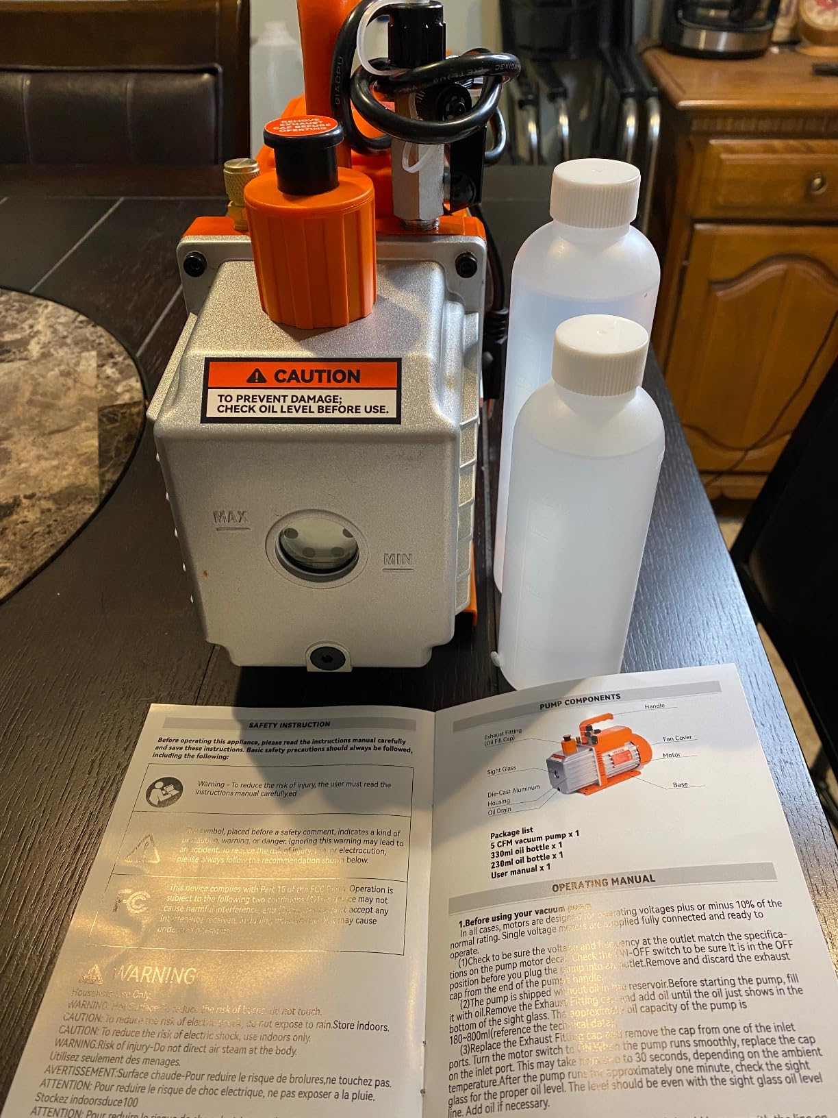 VEVOR 5 CFM 2 Stage Rotary Vane Vacuum Pump 1/2 HP Air Vacuum Pump Sparkless Motor Not only for R22 R410a but Also R32 R1234yf Systems for HVAC/Auto Repair&Maintenance Resin Degassing Two Oil Bottles customer photo 2