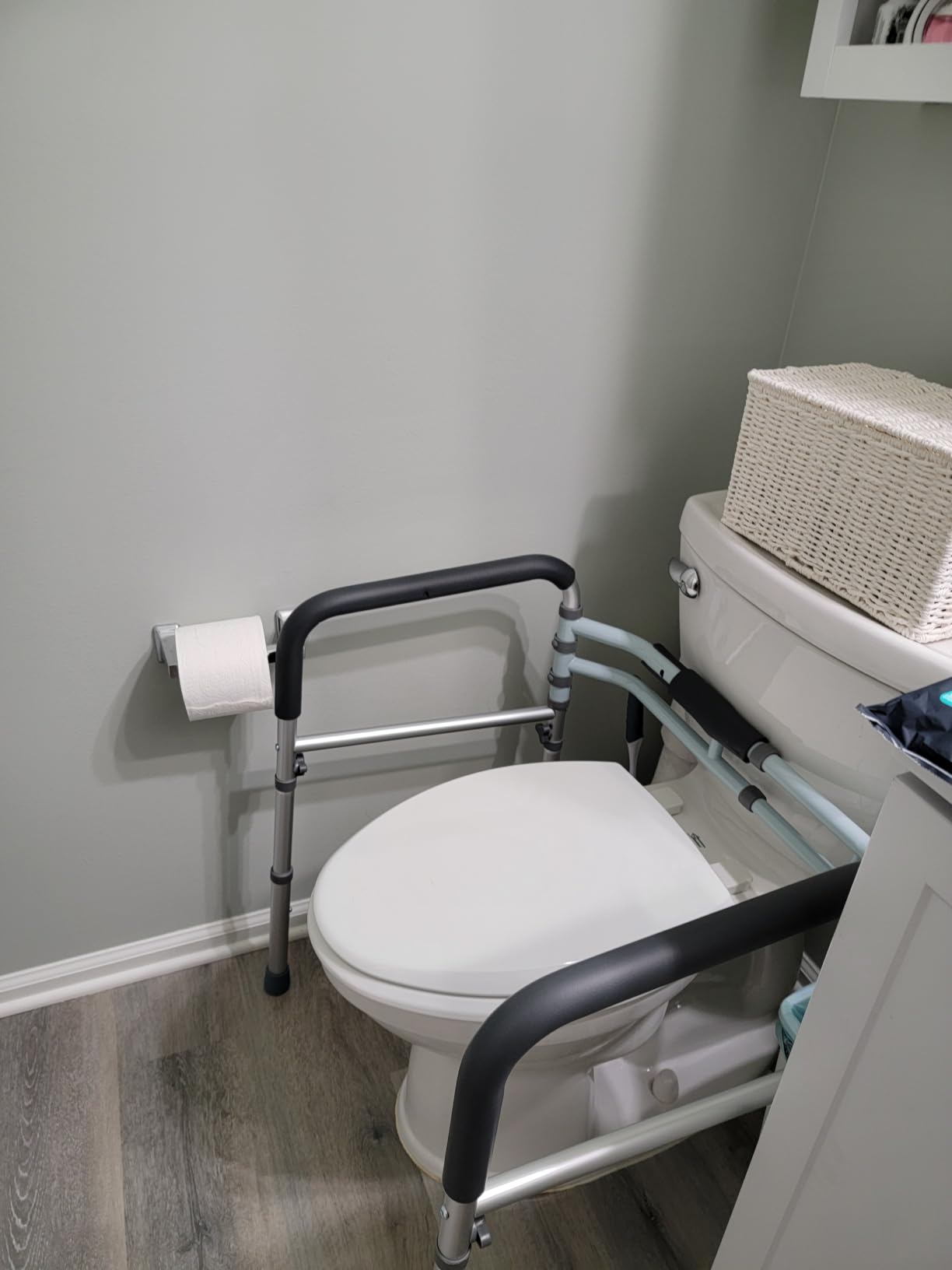 Lianjindun Toilet Safety Rails, 350 lbs, Adjustable Height & Width customer photo 2