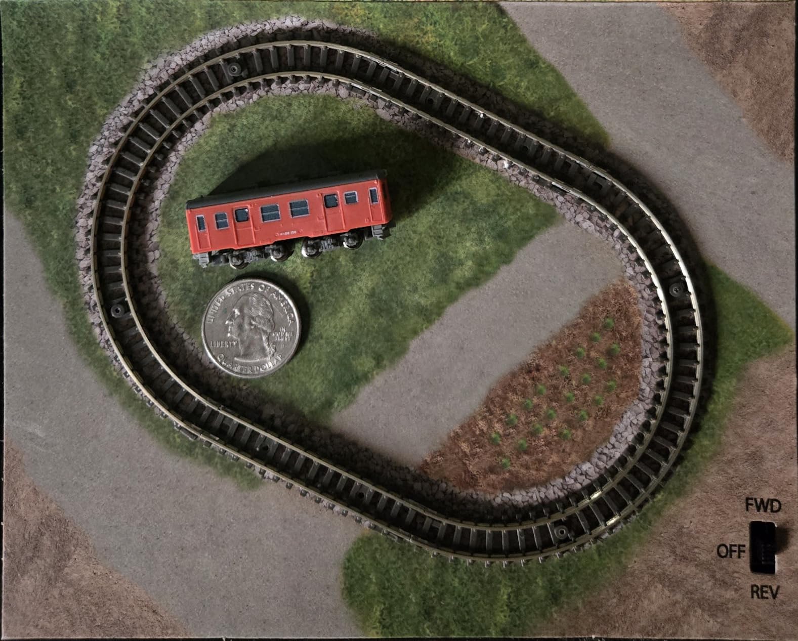 Rokuhan SS001-3 Z Gauge Z Shorty Mini Layout Set 2 Model Railway Supplies customer photo 2