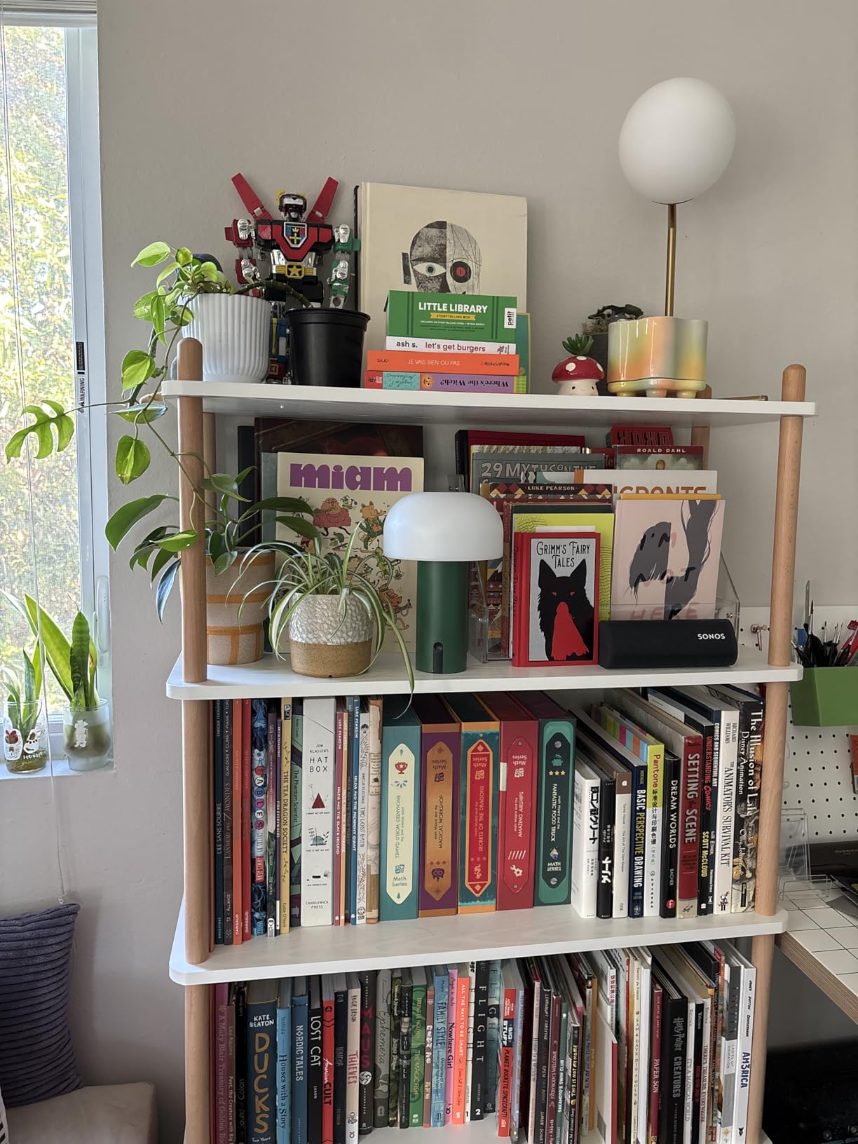 IOTXY 5-Tier Wooden Shelf Bookcase, Freestanding Open Bookshelf, Oak customer photo 2