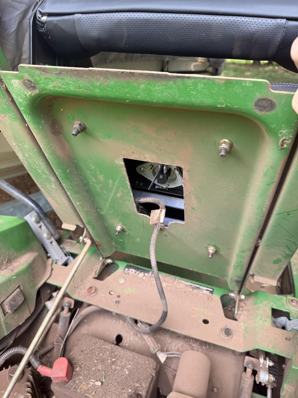 SEATIN Universal Forklift Seat,Tractor Seat,with Micro Switch,Armrest and Safety Belt,for Tractor,Mower,Skid Loader,Telehandler,Backhoe,Excavator Dozer… customer photo 2