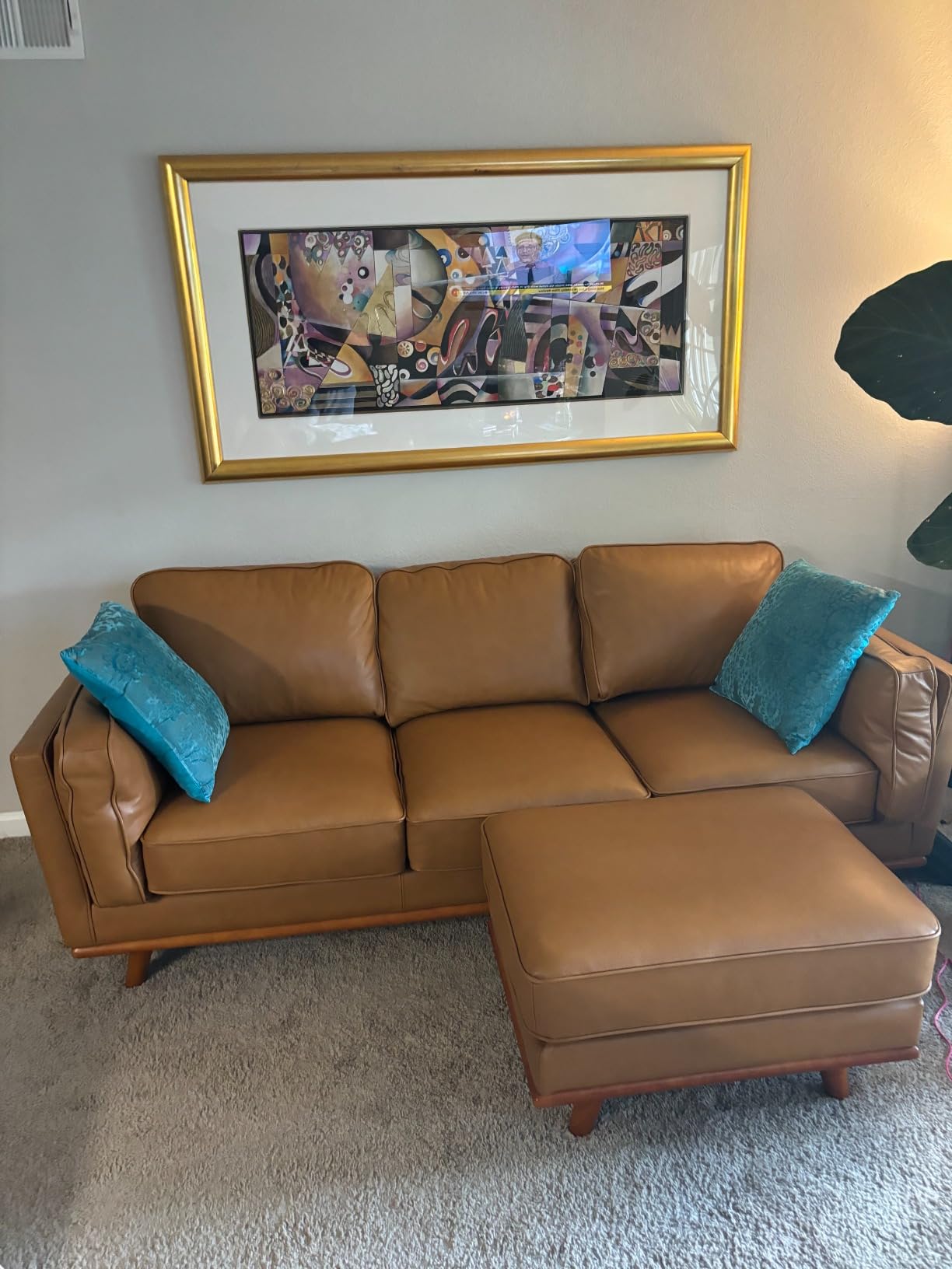 Valencia Artisan Ottoman Italian Nappa 11000 Top Grain Leather, Perfect Balance of Support and Comfort, Clean Lines, Sleek Finishes, and Thoughtfully Curated Details customer photo 2