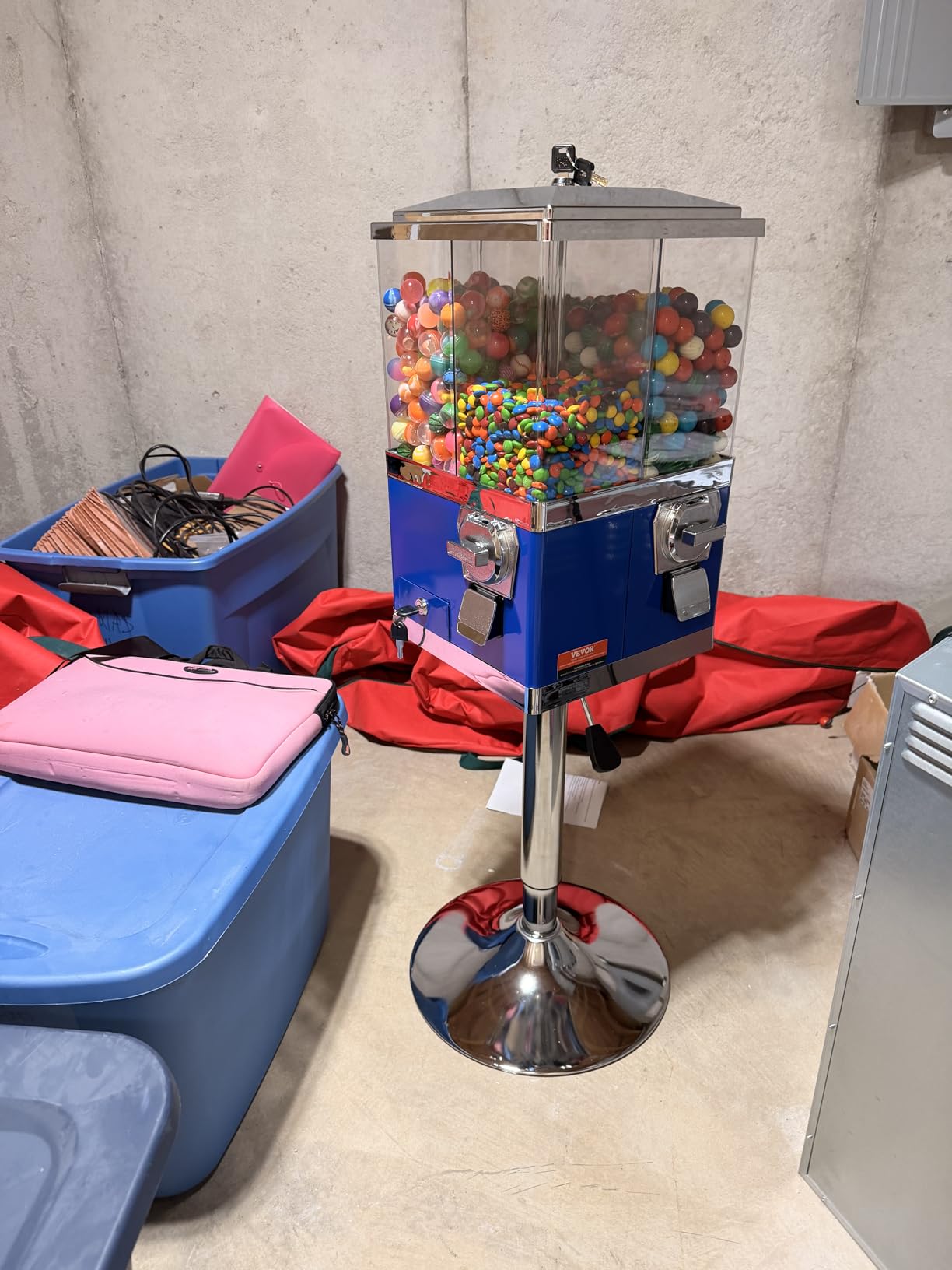 VEVOR Commercial Vending Machine, Triple Compartment Candy Dispenser with Iron Stand, Gumball and Candy Machine for Business, Coin Operated Gumball Bank for Toy Capsules Bouncy Balls Candy Nut, Black customer photo 2