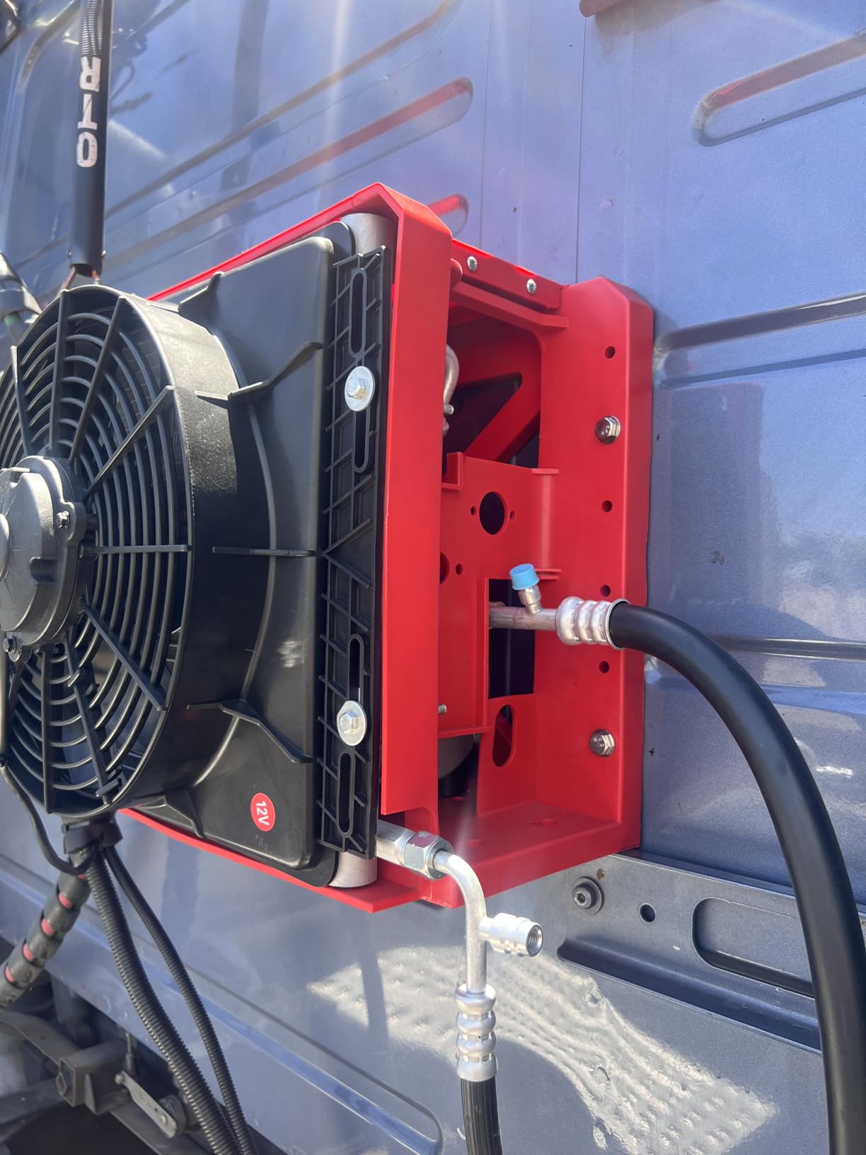 12V RV air conditioner,split type 9000btu truck air conditioner, suitable for camping vehicles, trucks, RVs, trailers, excavators, vans and other 12V DC AC (12, Volts (DC)) customer photo 1