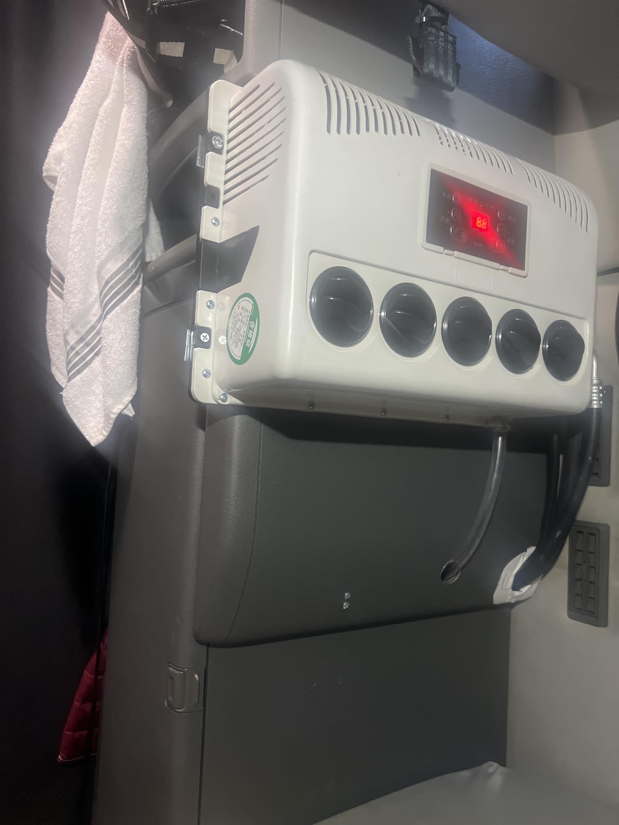 12V RV air conditioner,split type 9000btu truck air conditioner, suitable for camping vehicles, trucks, RVs, trailers, excavators, vans and other 12V DC AC (12, Volts (DC)) customer photo 2