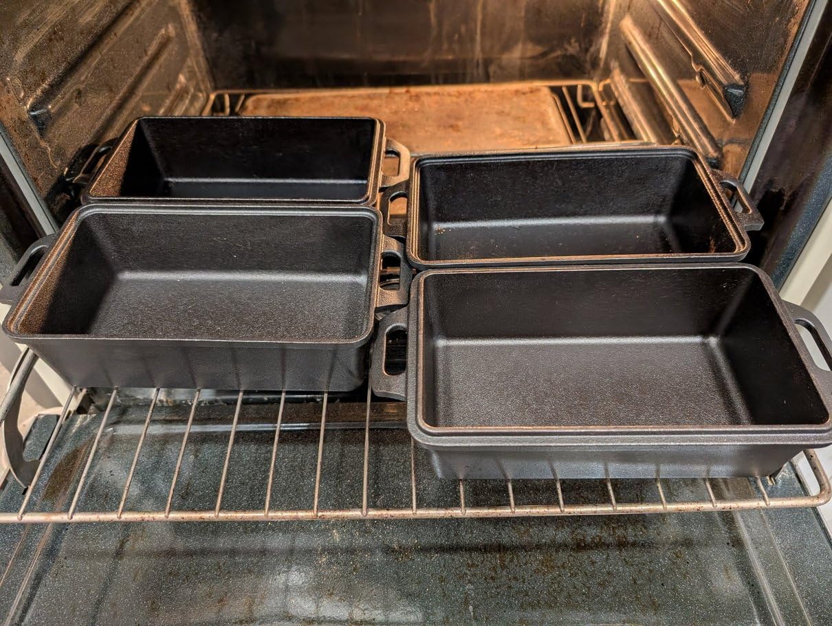 Northriver Casting 9×5 Inch Cast Iron Loaf Pan with Lid | Bread Baking Pan | Even Heat Distribution for Homemade Bread, Cake, and Meatloaf | 2 Piece Set customer photo 1