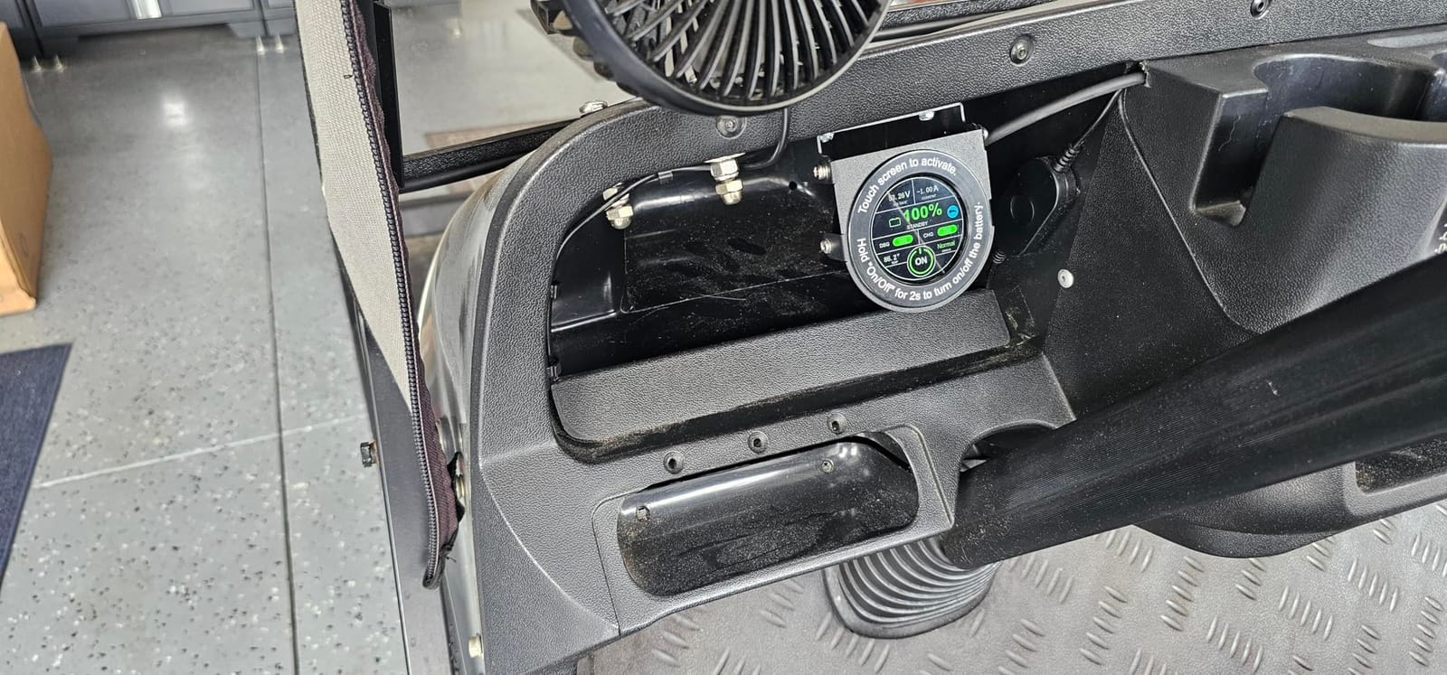Cloudenergy 48V(51.2V) 105AH Lithium Golf Cart Battery 250A BMS customer photo 2