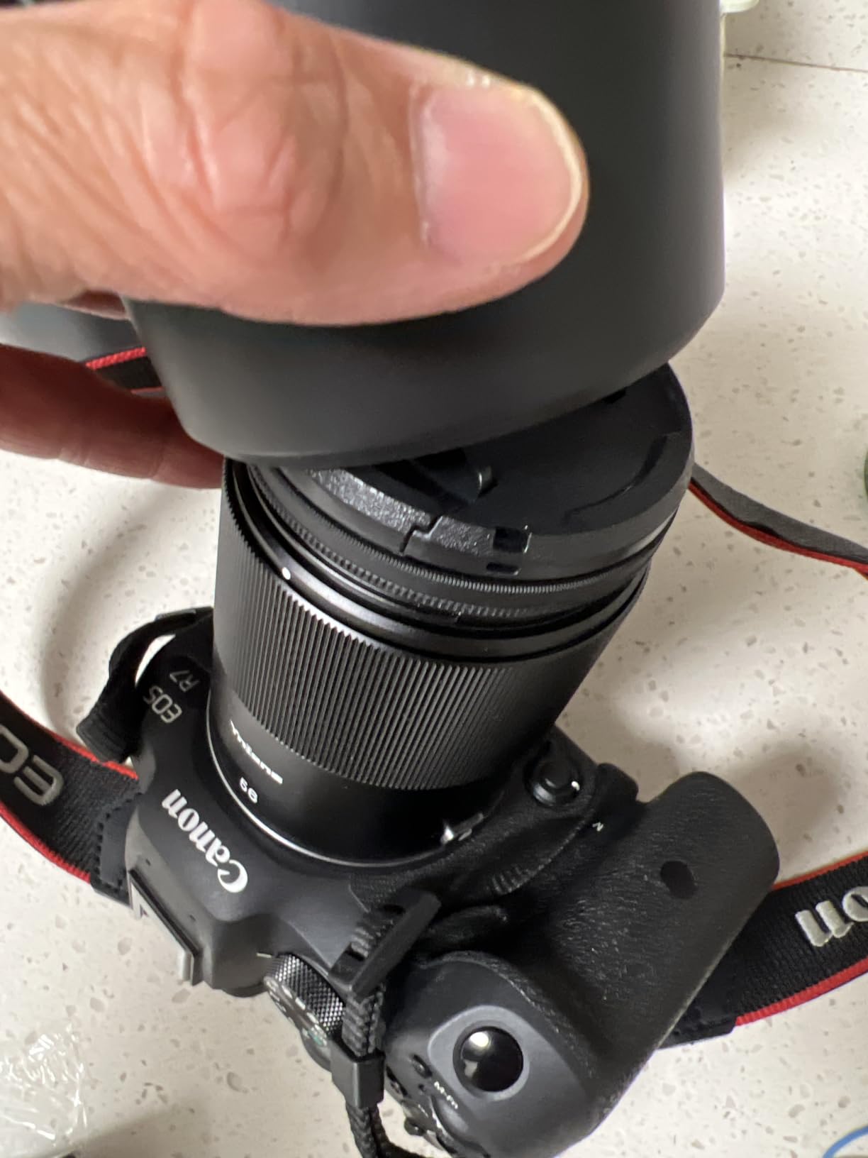 NEEWER 67mm ND2-400 (1-9 Stops) Variable ND Filter with Lens Cap customer photo 1