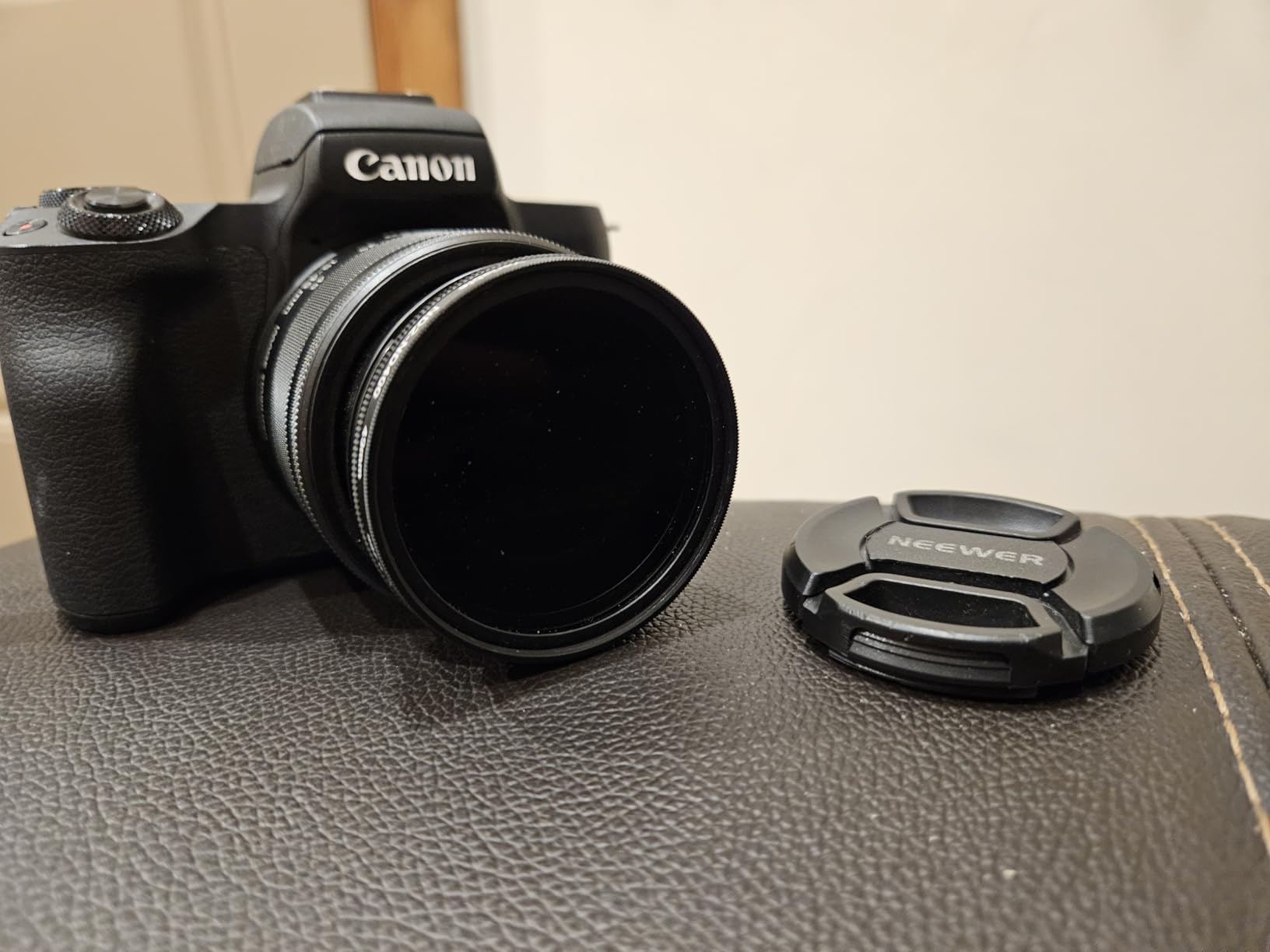 NEEWER 67mm ND2-400 (1-9 Stops) Variable ND Filter with Lens Cap customer photo 2
