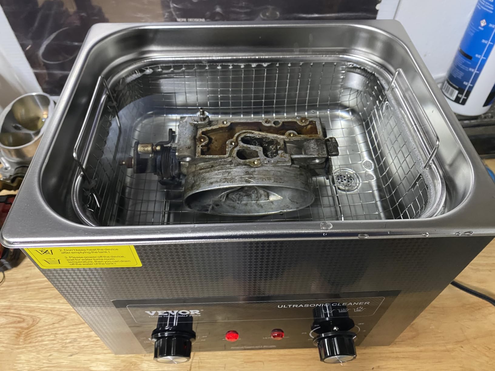 VEVOR 10L Sonic Cleaner with Heater Timer & Basket, Professional Digital Sonic Cavitation Machine, 240W Cleaning Machine for Lab Tools, Metal Parts, Carburetor, Brass, Auto Parts, Engine Parts customer photo 2