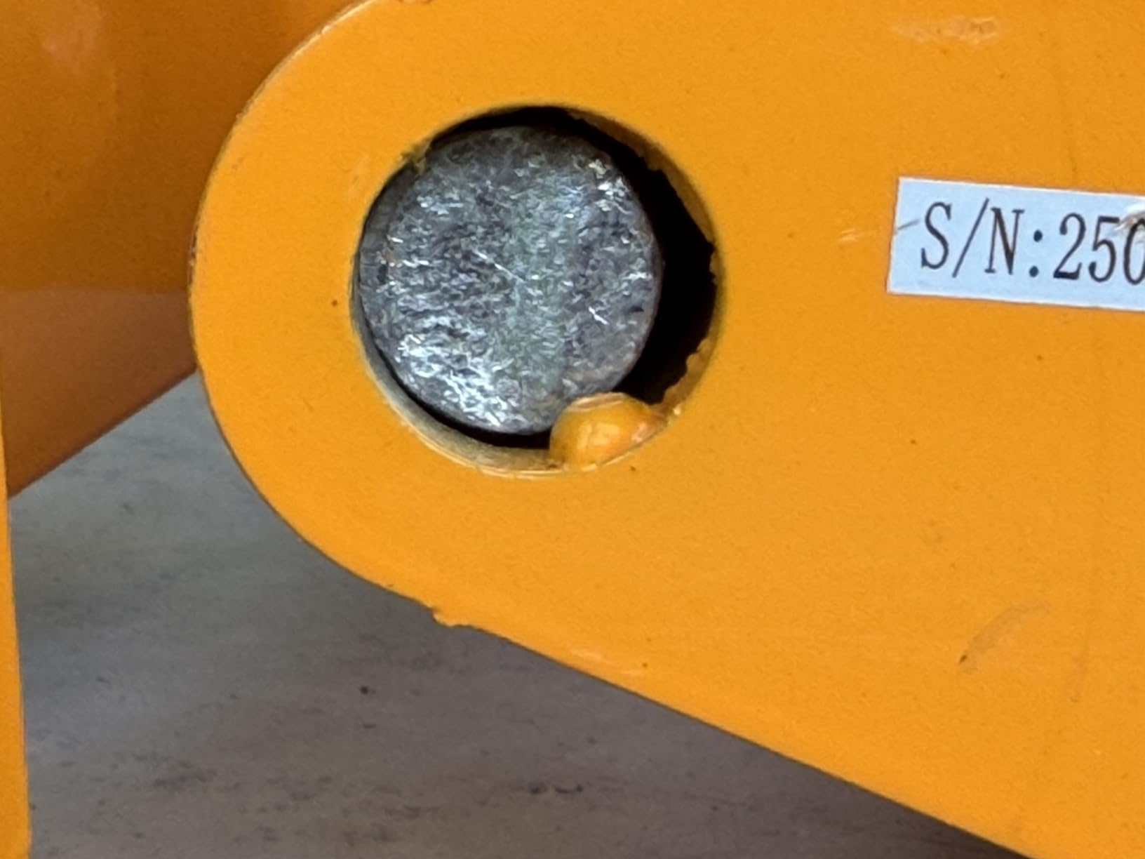 VEVOR Machine Skate, 6T Machinery Skate Dolly, 13228 lbs Machinery Moving Skate, Machinery Mover Skate with 360° Rotation Cap and PU Directional Rollers, Heavy Duty Industrial Moving Equipment, Yellow customer photo 1
