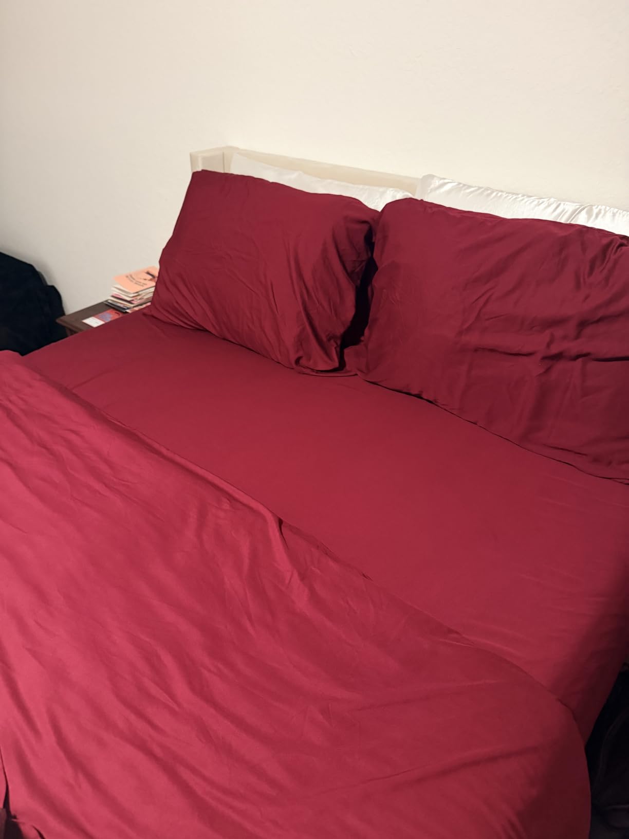 Bambaw 100% Viscose Derived from Bamboo Sheets Queen Size Set – 4pcs Cooling Sheets Queen Size, Perfect for Hot Sleepers, with Deep Pockets, Fits Up to 16'' with Elastic Corner Straps (Ivory) customer photo 2