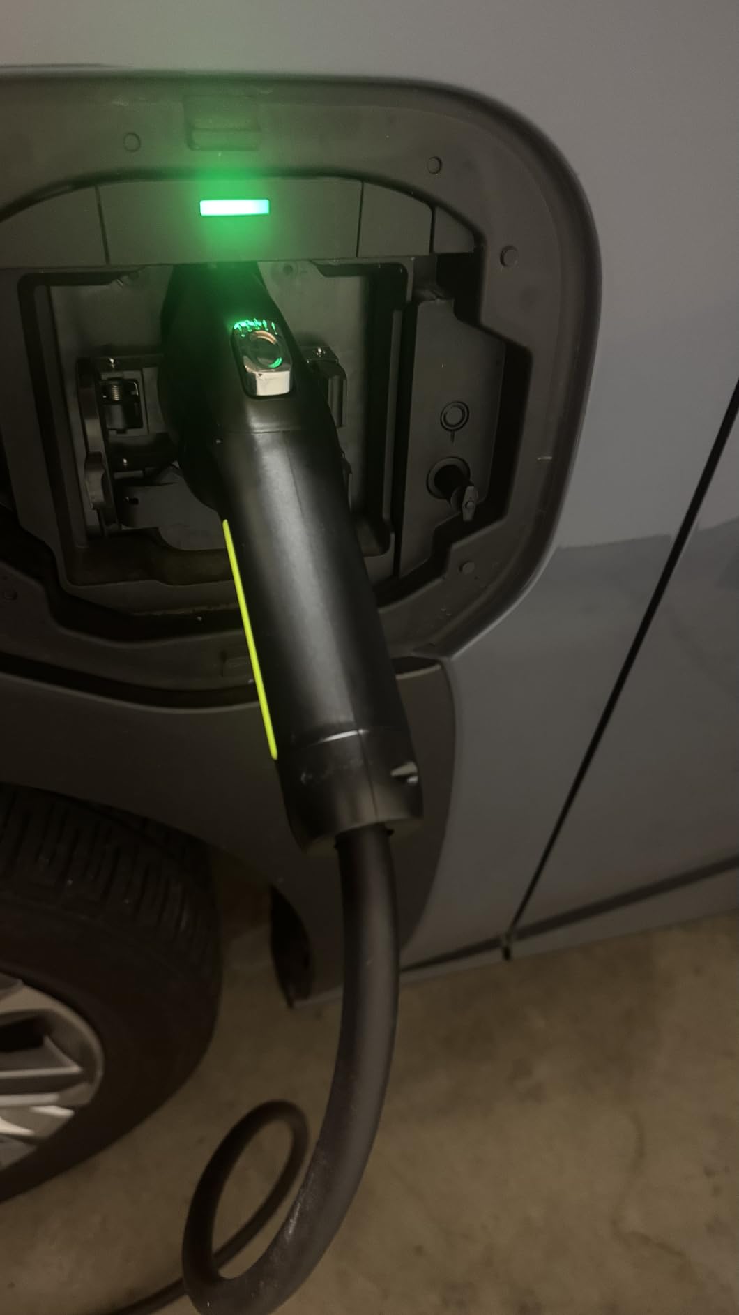 Level 1&2 EV Charger, Electric Vehicle Portable Charger with 20FT Cable, 3.5KW 16Amp Home EV Car Charging Station, 110V-240V NEMA 6-20 & NEMA 5-15 Plug Adapter, for All SAE J1772 customer photo 2
