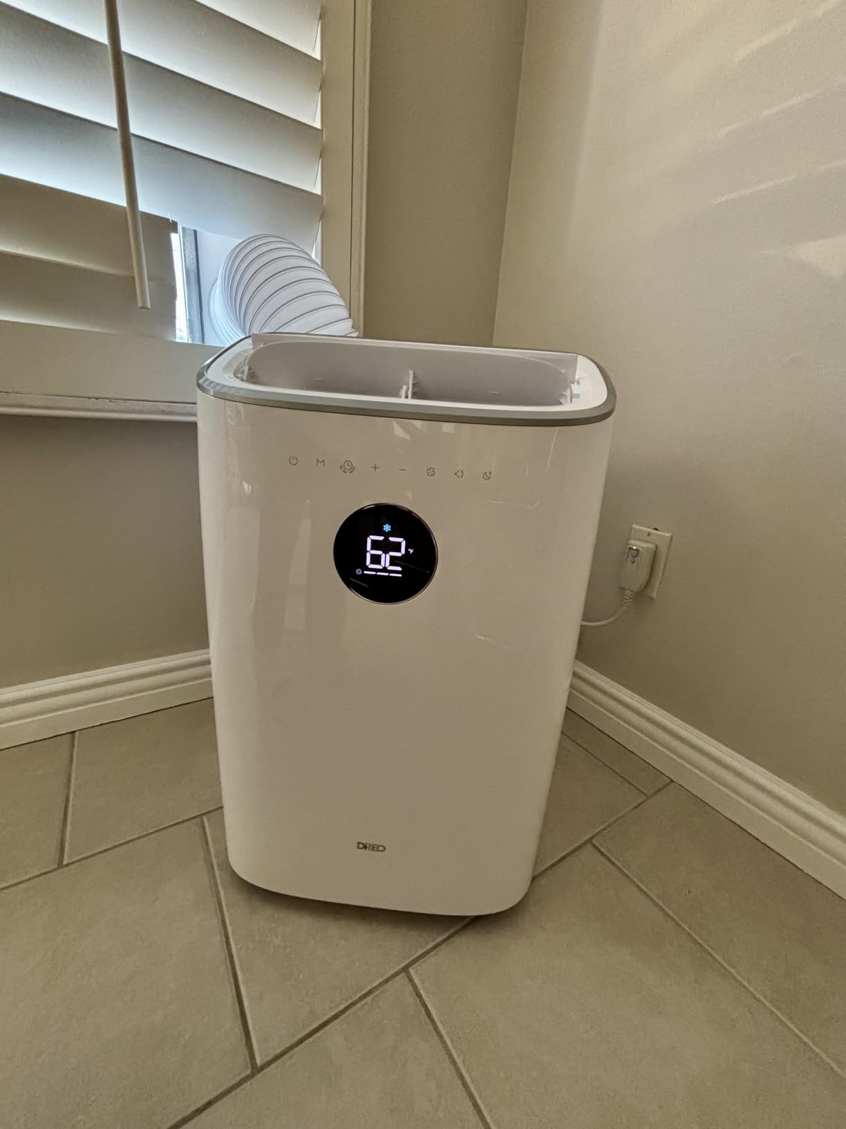 DREO Portable Air Conditioner 318S, 8000 BTU ASHRAE (5000 BTU DOE) Smart AC Unit for Bedroom with Drainage-free Cooling, Fan&Dehumidifier 3 in 1, APP/Voice/Remote, Quiet Standing AC for Room Indoors customer photo 1