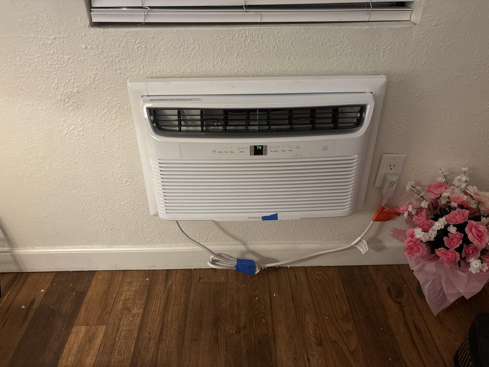 Frigidaire 12000 BTU Wall Air Conditioner with Dehumidifier, Remote Control | 115V Fan, Quiet Energy Efficient, Wall Mounted, for Home Cooling, Cools Rooms Up To 550 Sq Ft customer photo 2