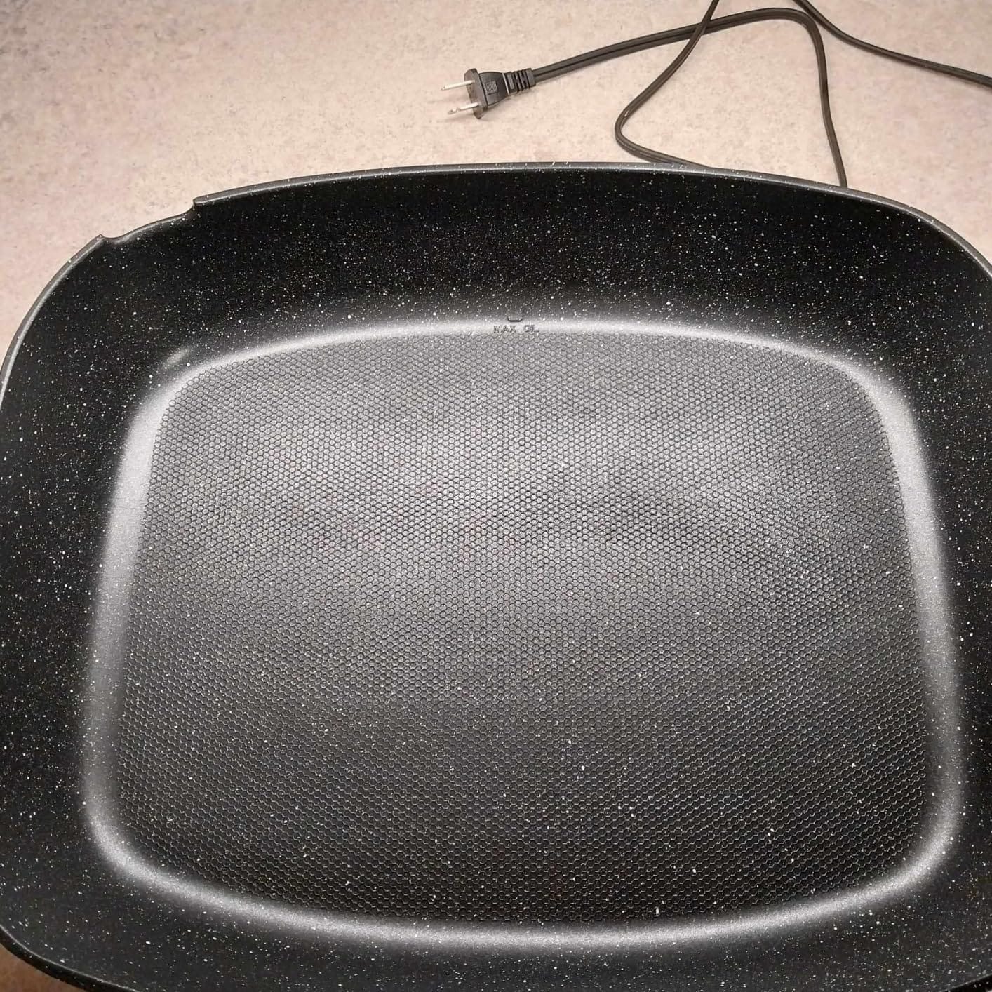 Elite Gourmet 12.5Qt Ceralast™ PFAS-Free Ceramic Electric Skillet, 1500W customer photo 1