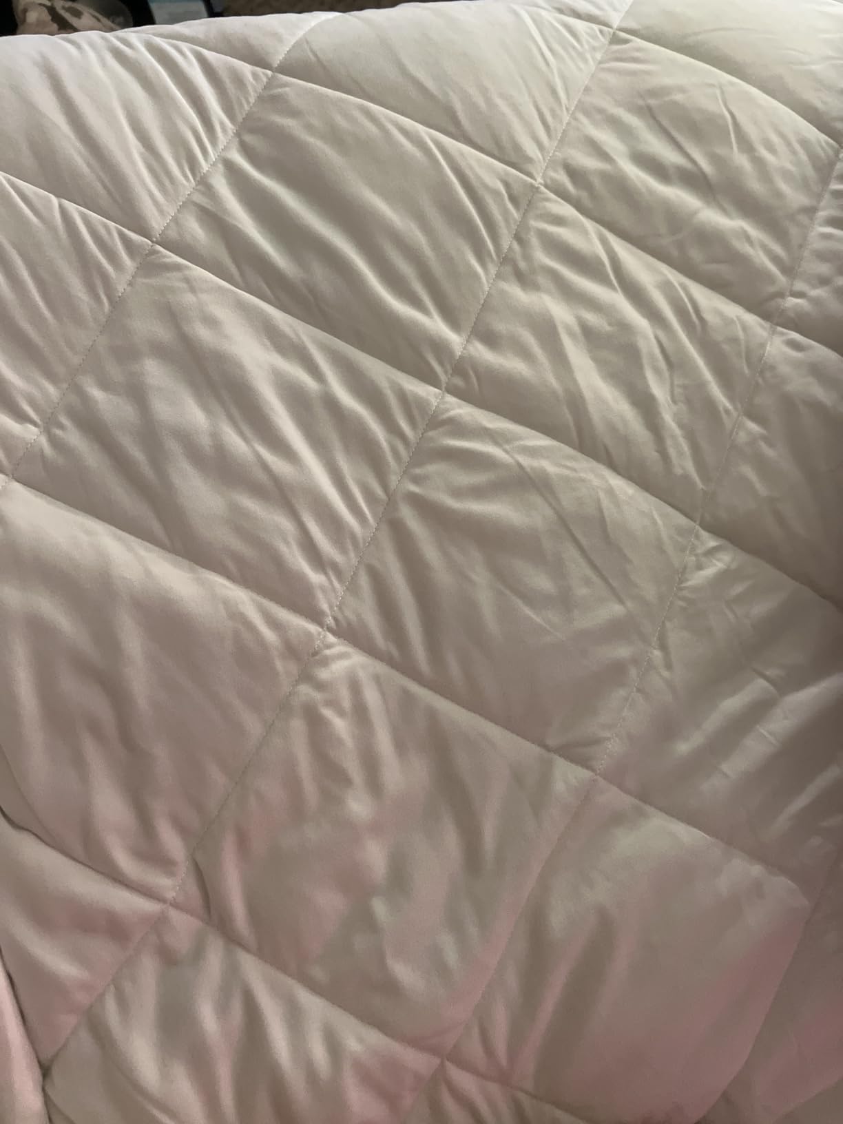 HomeSmart Cooling Weighted Blanket Queen Size 20lbs, Soft Breathable Fabric customer photo 2