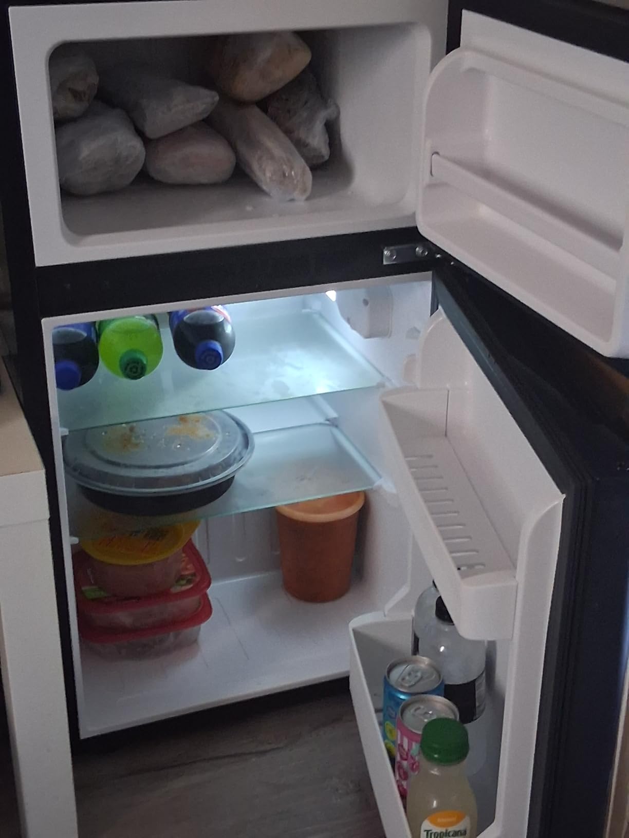 Feelfunn 3.2 Cu.Ft Mini Fridge with Freezer, 2 Door Dorm Fridge, Silver customer photo 1