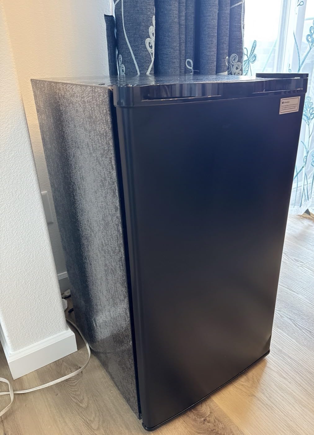 Feelfunn 3.2 Cu.Ft Mini Fridge with Freezer, 2 Door Dorm Fridge, Silver customer photo 2