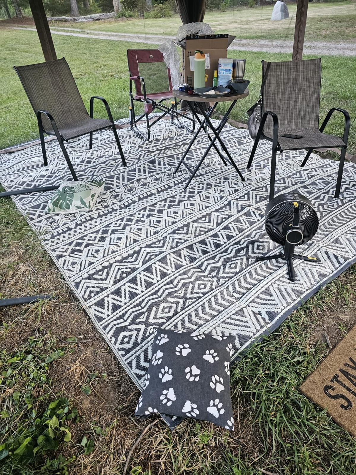 MontVoo Outdoor Rug Carpet Waterproof 10x14 Outdoor Patio Rug Mat Reverisble Plastic Straw Outdoor Rugs for RV Camping Picnic Beach Balcony Boho Grey Large customer photo 2