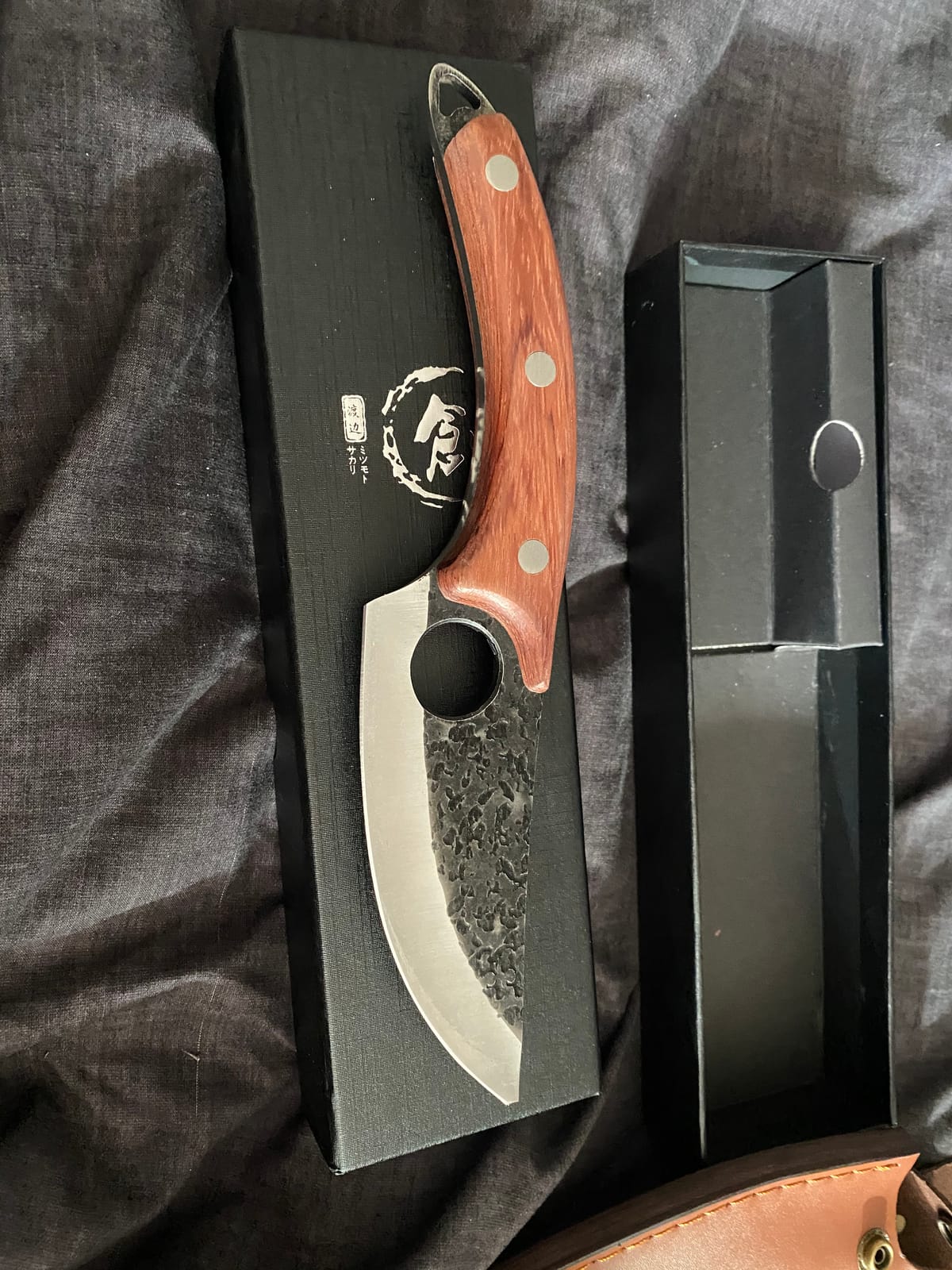 Golden Bird 6 Inch Curved Boning Knife for Meat Cutting with Non‑Slip Grip customer photo 2