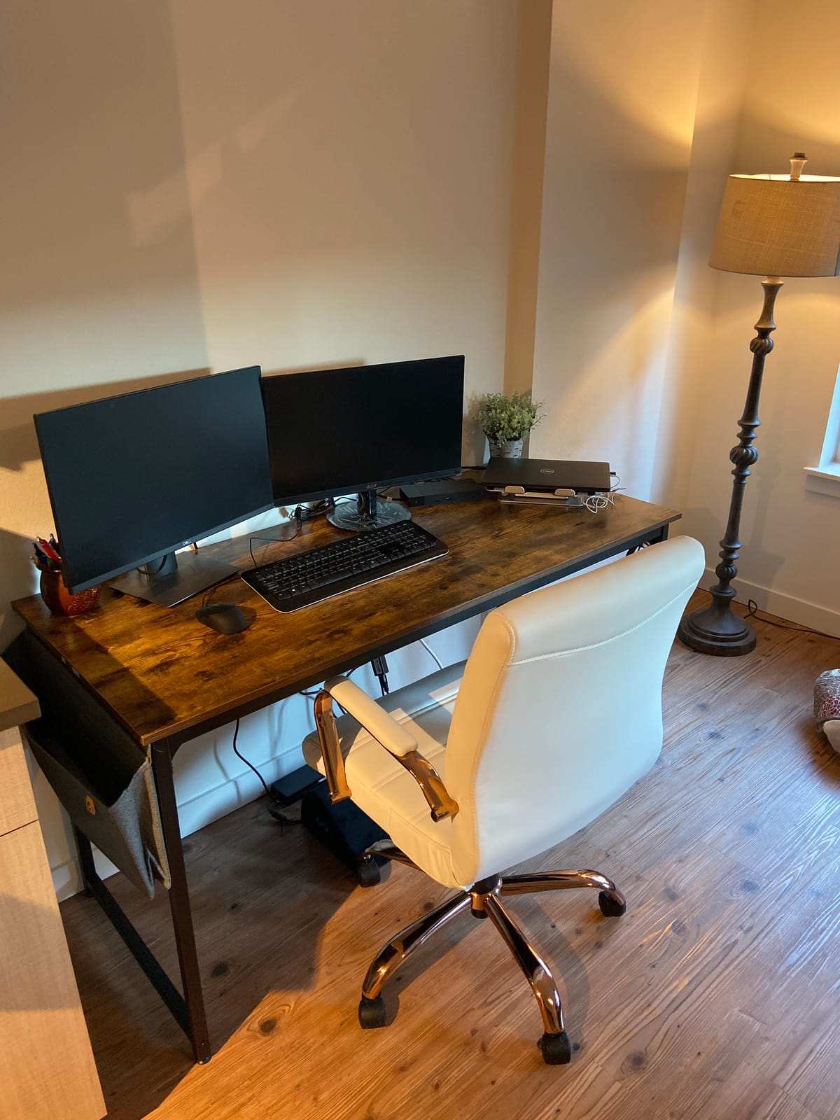 CubiCubi 48-Inch Desk customer photo 2