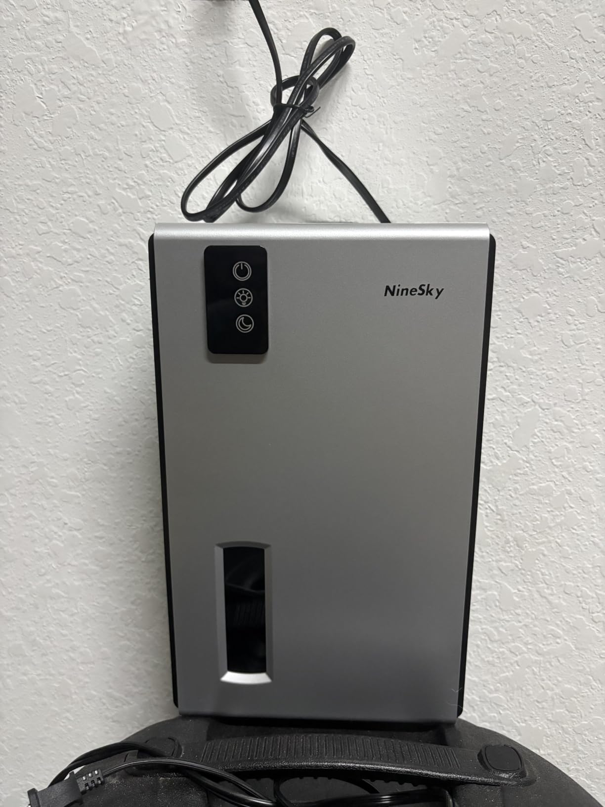 NineSky Dehumidifiers for Home, 1000 Sq.Ft Dehumidifier with 95oz Water Tank, Quiet Dehumidifier for Basement Bathroom Bedroom with 7-Color Ambient Light & Auto Shut Off, Black customer photo 1