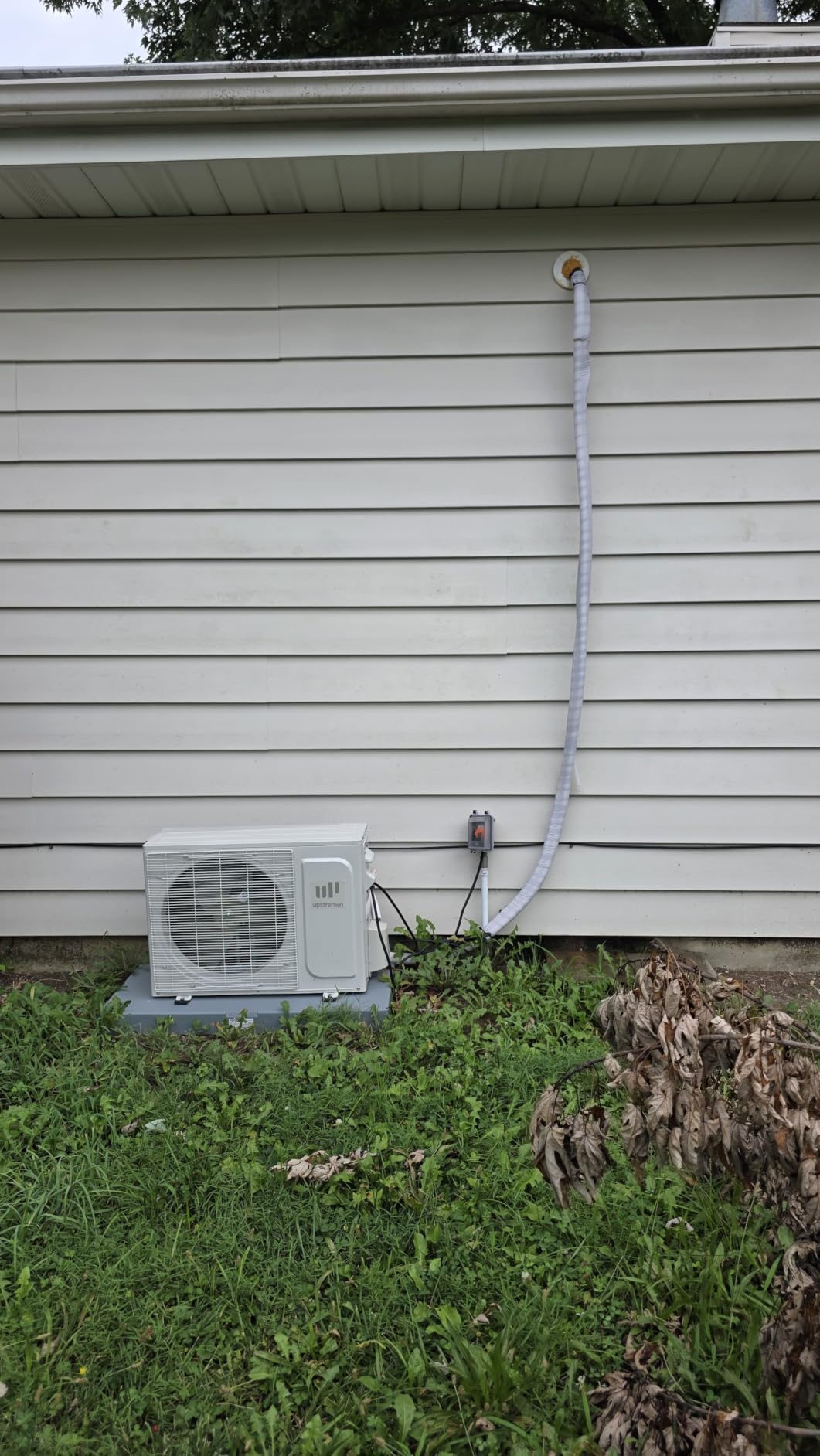 Upstreman 2 Zone Mini Split with Heat Pump, 12K+12K BTU, 23 SEER2, 230V customer photo 1